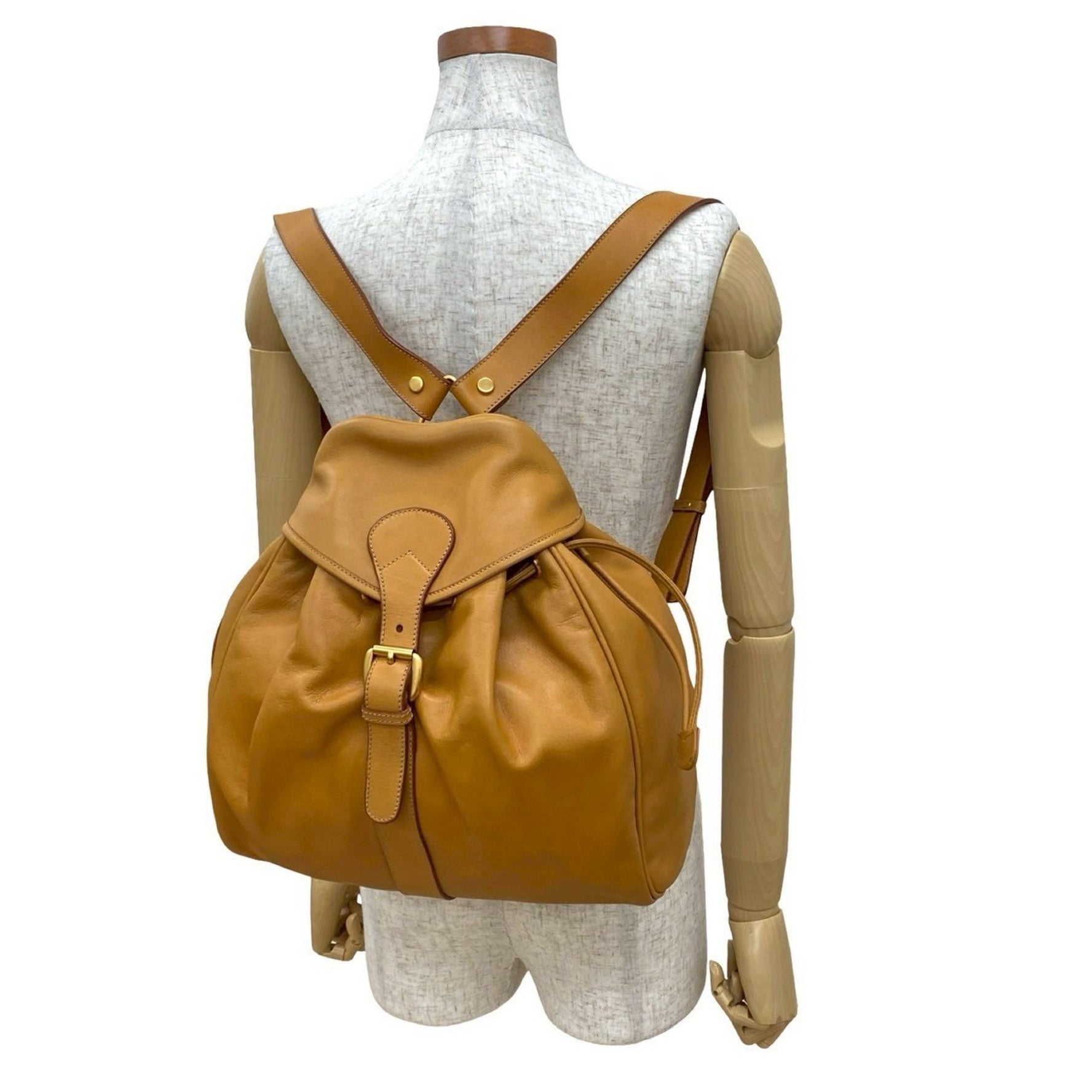 GUCCI Old Vintage Leather Drawstring Backpack/Daypack in Camel and