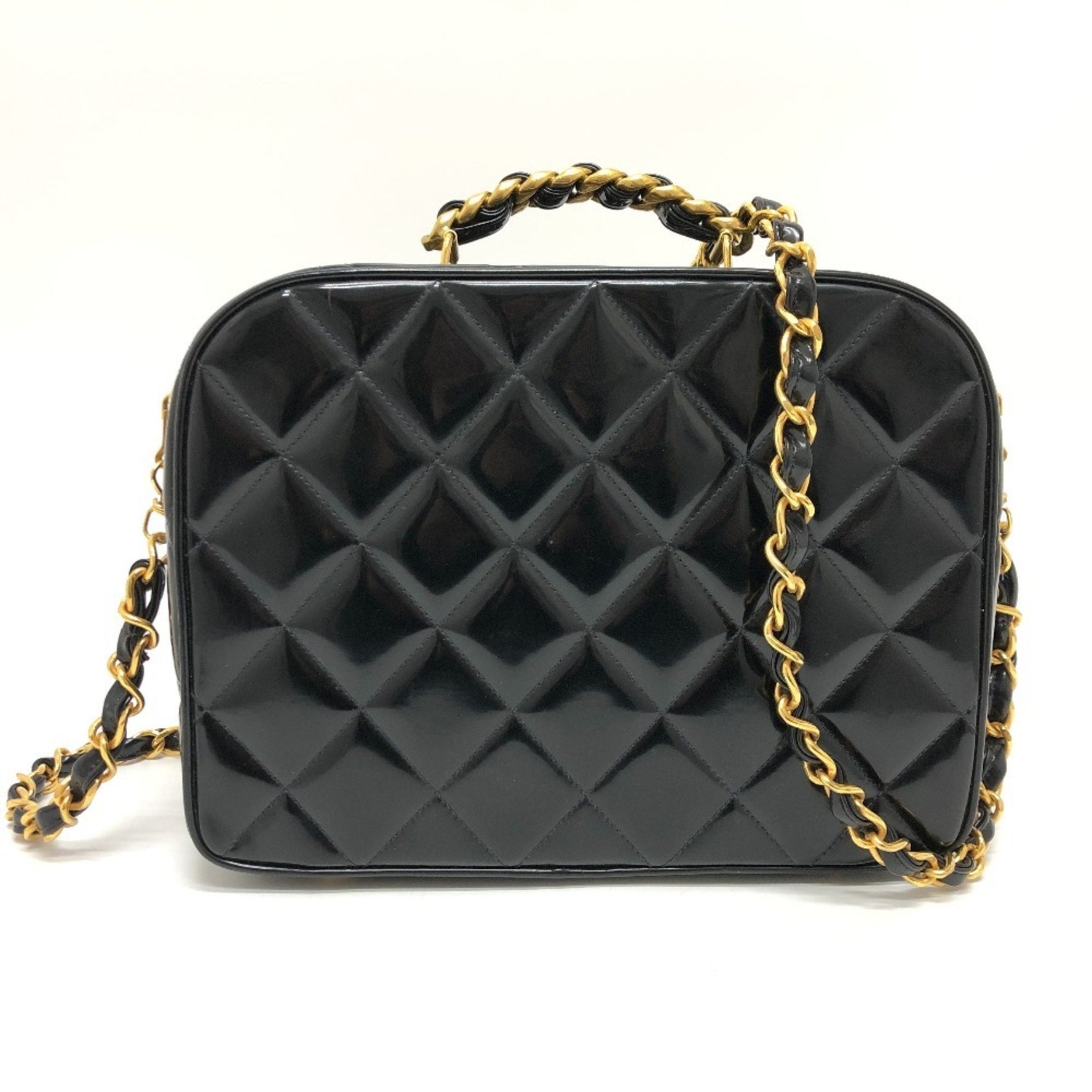 CHANEL Matelasse Vanity Handbag in Enamel