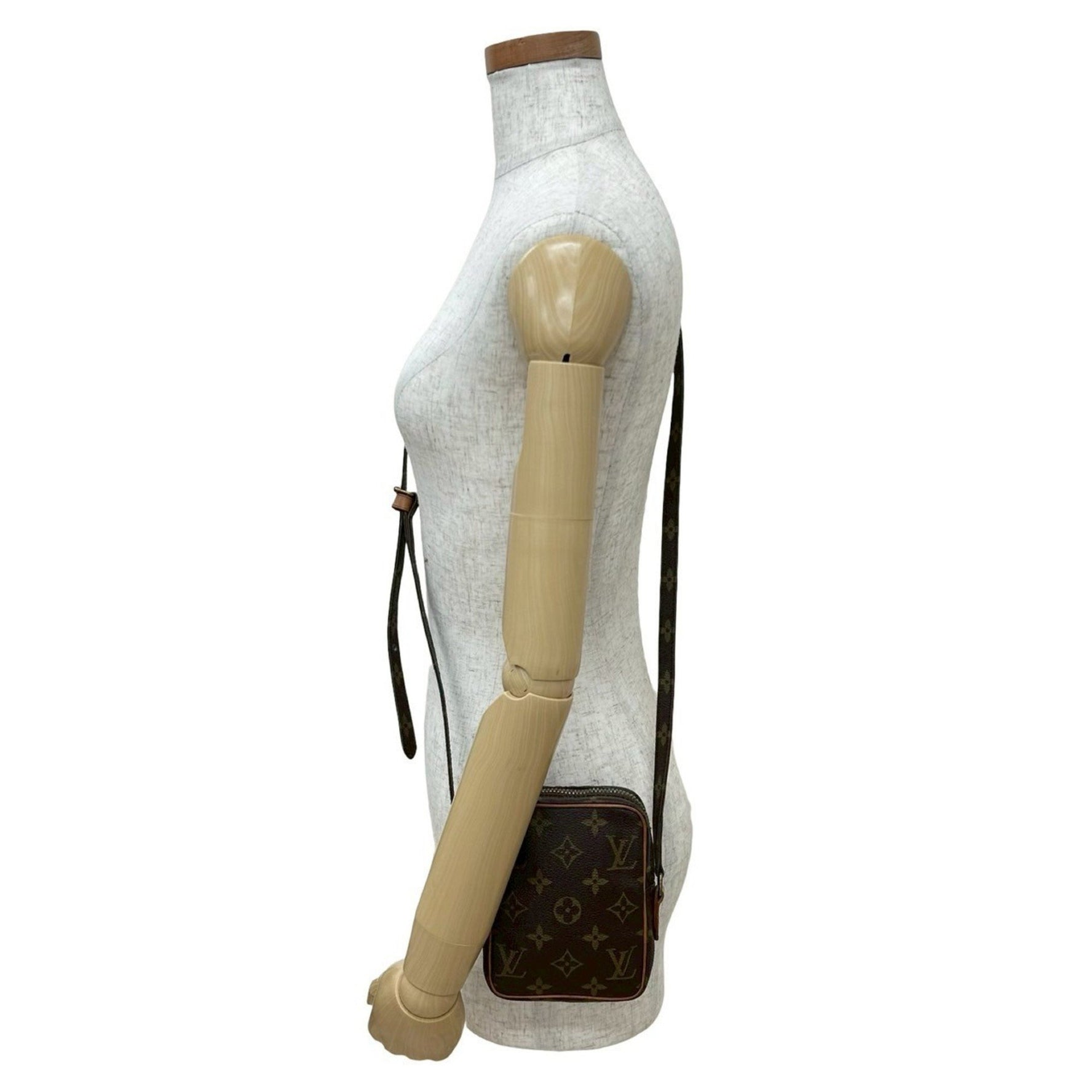 LOUIS VUITTON Mini Danube Monogram Leather Shoulder Bag/Pochette 429-5