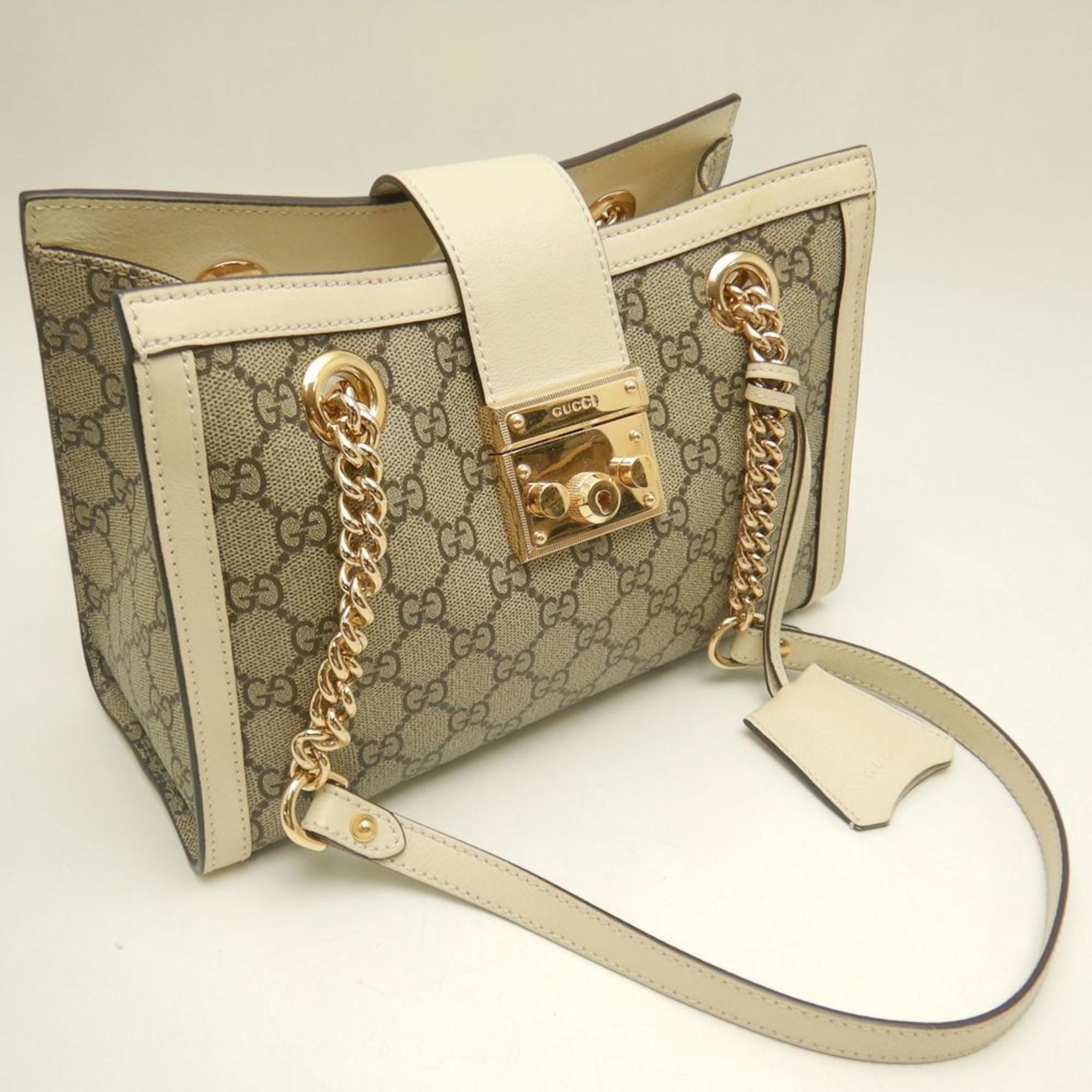 GUCCI Cruise Collection Padlock Medium Tote Bag Shoulder in GG Supreme Canvas and Leather, Beige Ivory