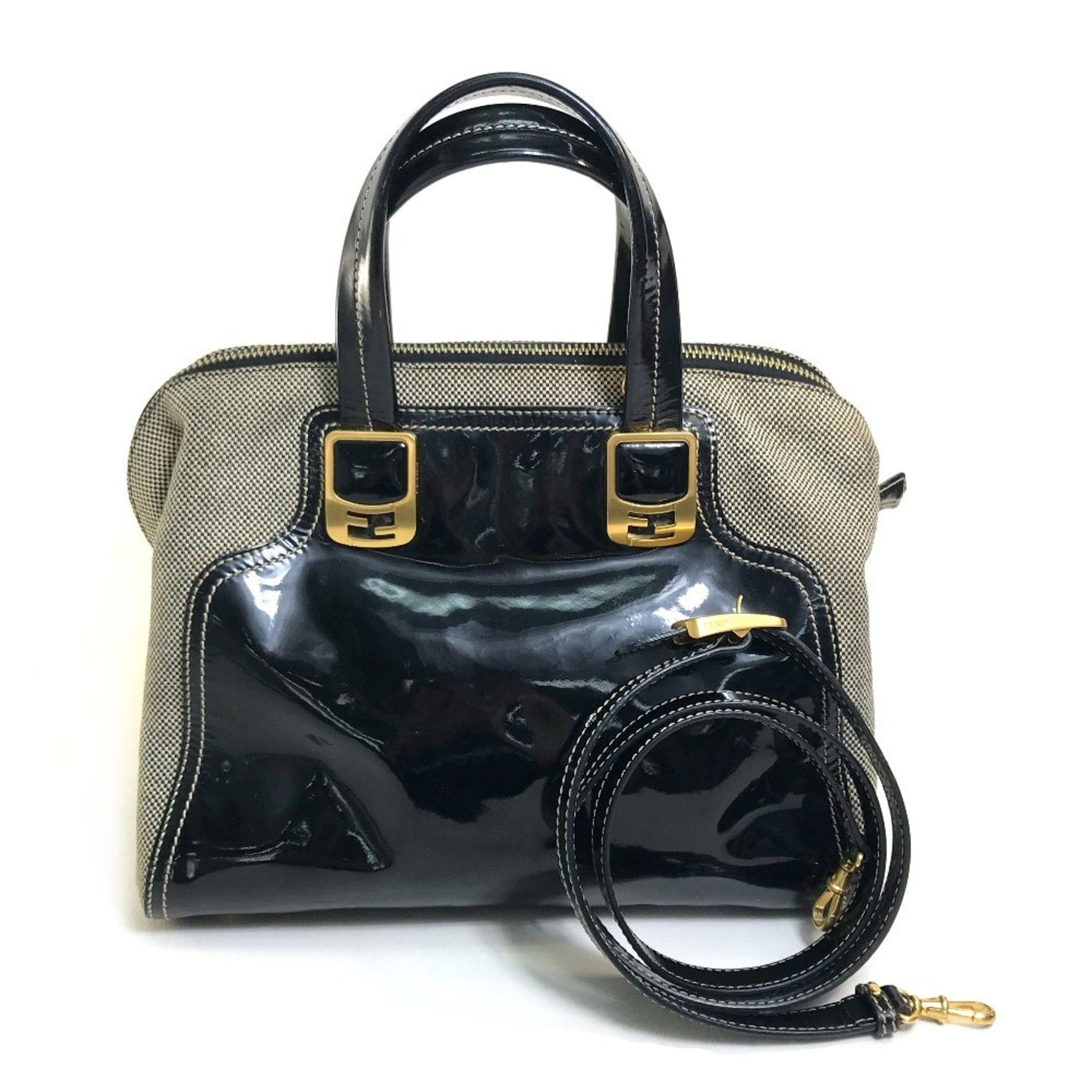 Fendi Enamel Crossbody Shoulder Shoulder Bag Hand Bag BlackBased