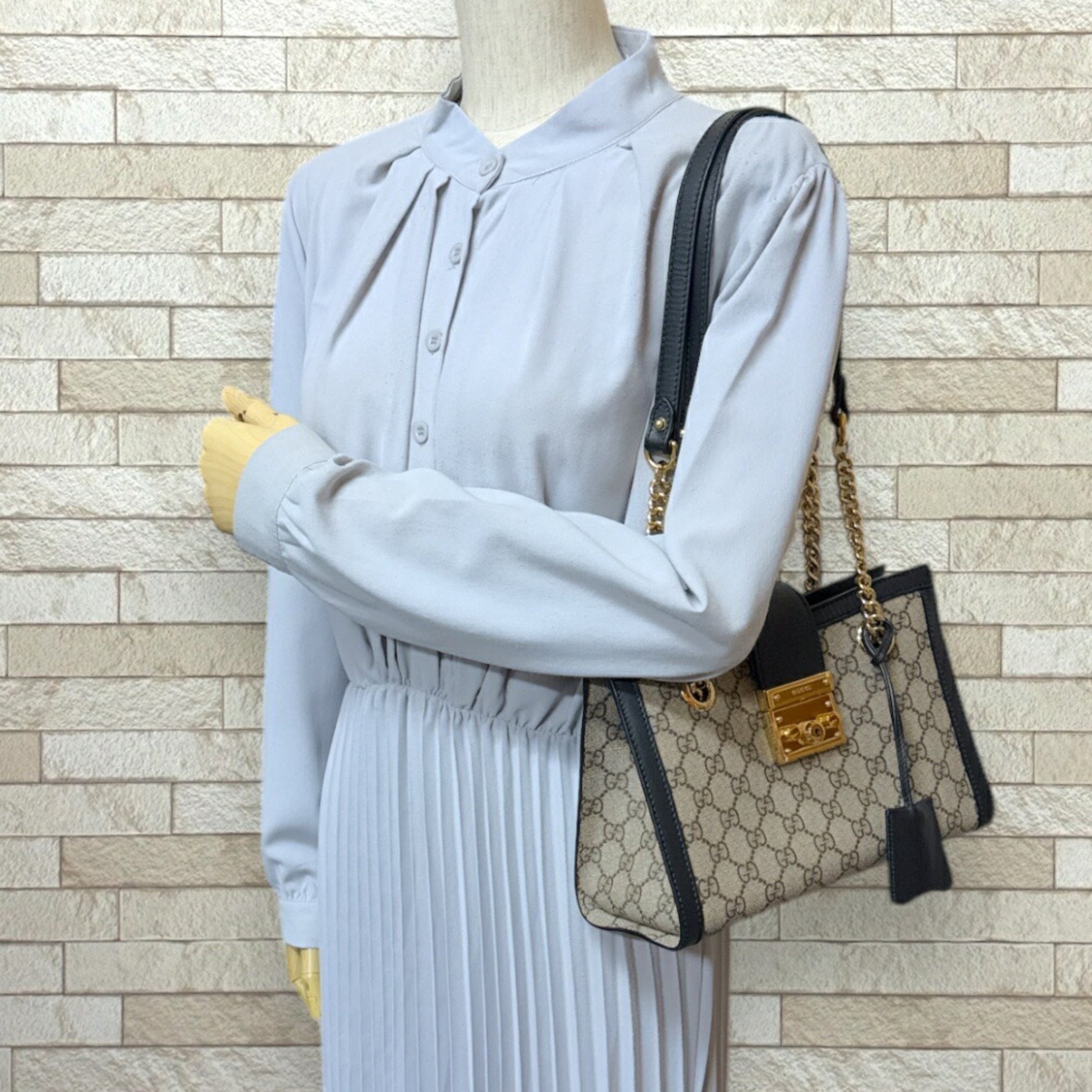 Gucci Medium Tote Bag GG Supreme Shoulder Canvas Beige