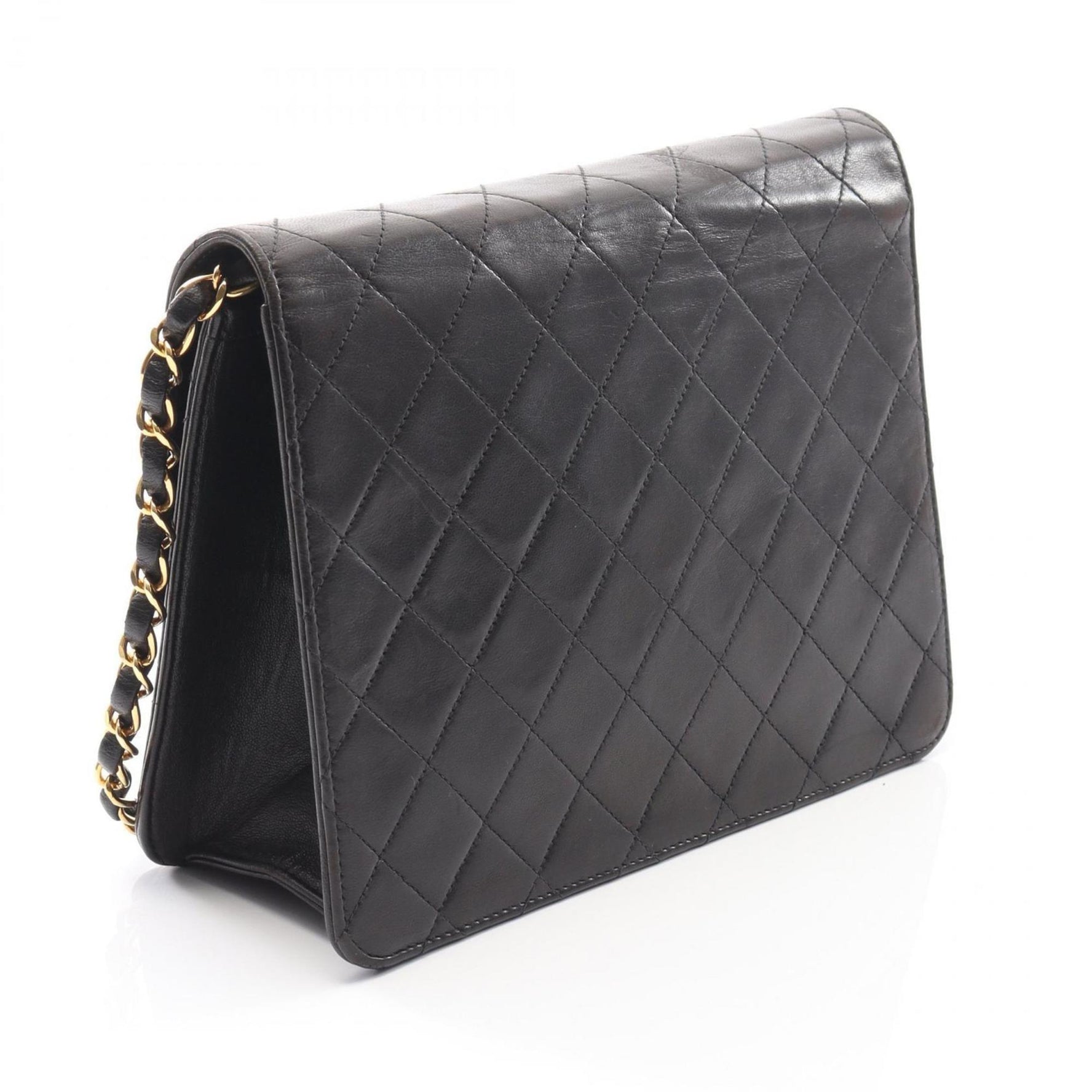 CHANEL Matelasse Single Flap Shoulder Bag in Lambskin Leather