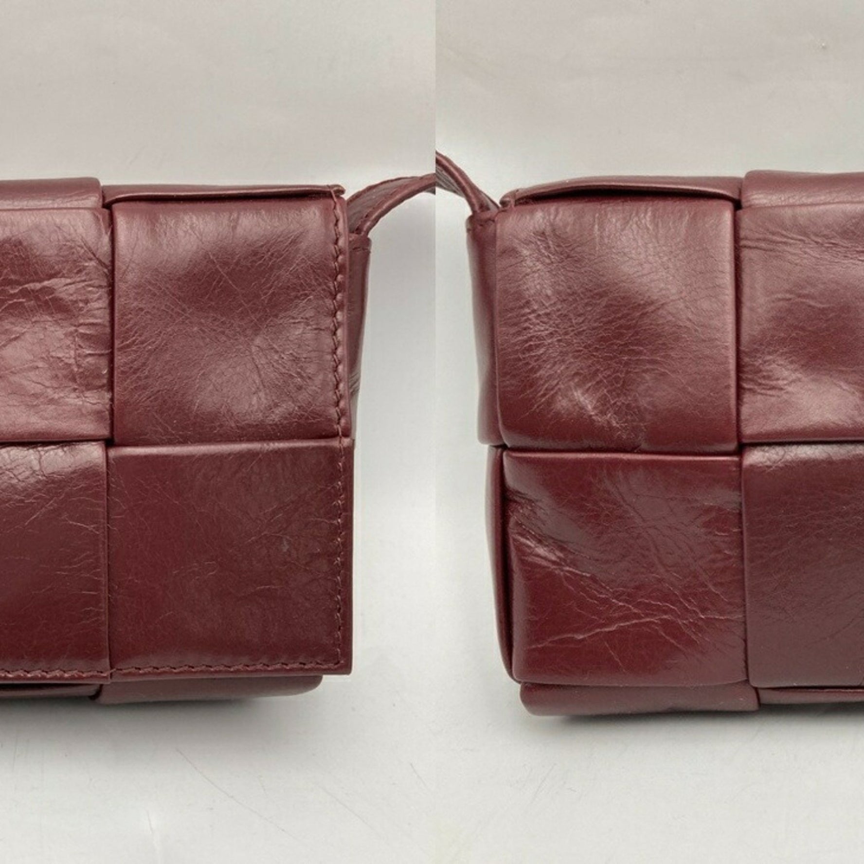 BOTTEGA VENETA CANDY CASSETTE shoulder bag in burgundy