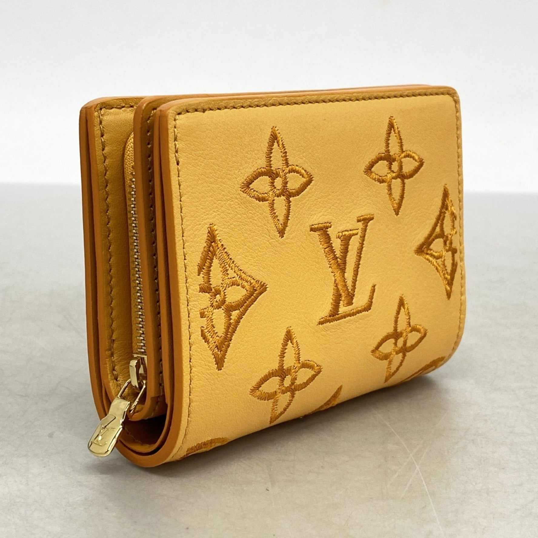 Louis Vuitton LV Broderie Anglaise Portefeuille Jaune D'or Wallet