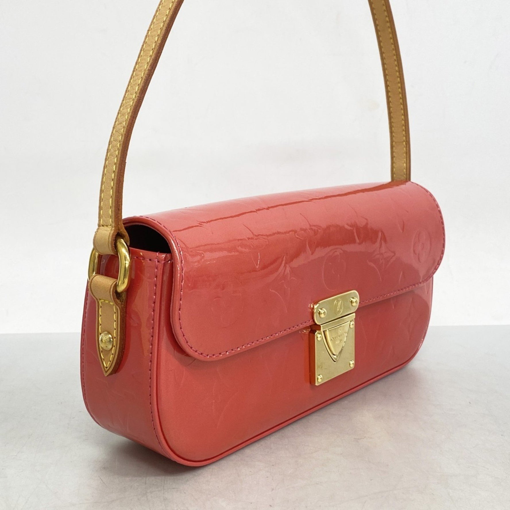 Louis Vuitton Vernis Malibu Street Shoulder Bag