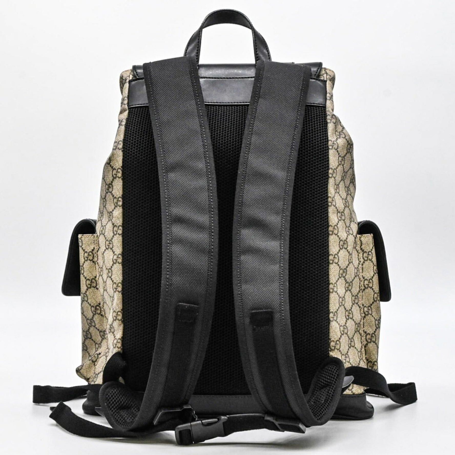 GUCCI GG Supreme Backpack Beige Black Leather