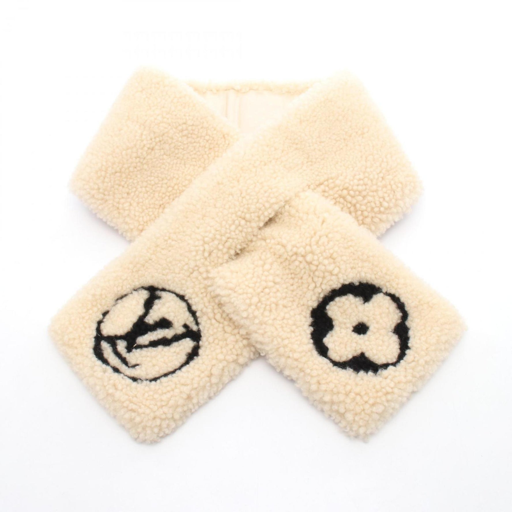 Louis Vuitton Echarpe Shirring Lamb Scarf, Mouton, Ivory/Black
