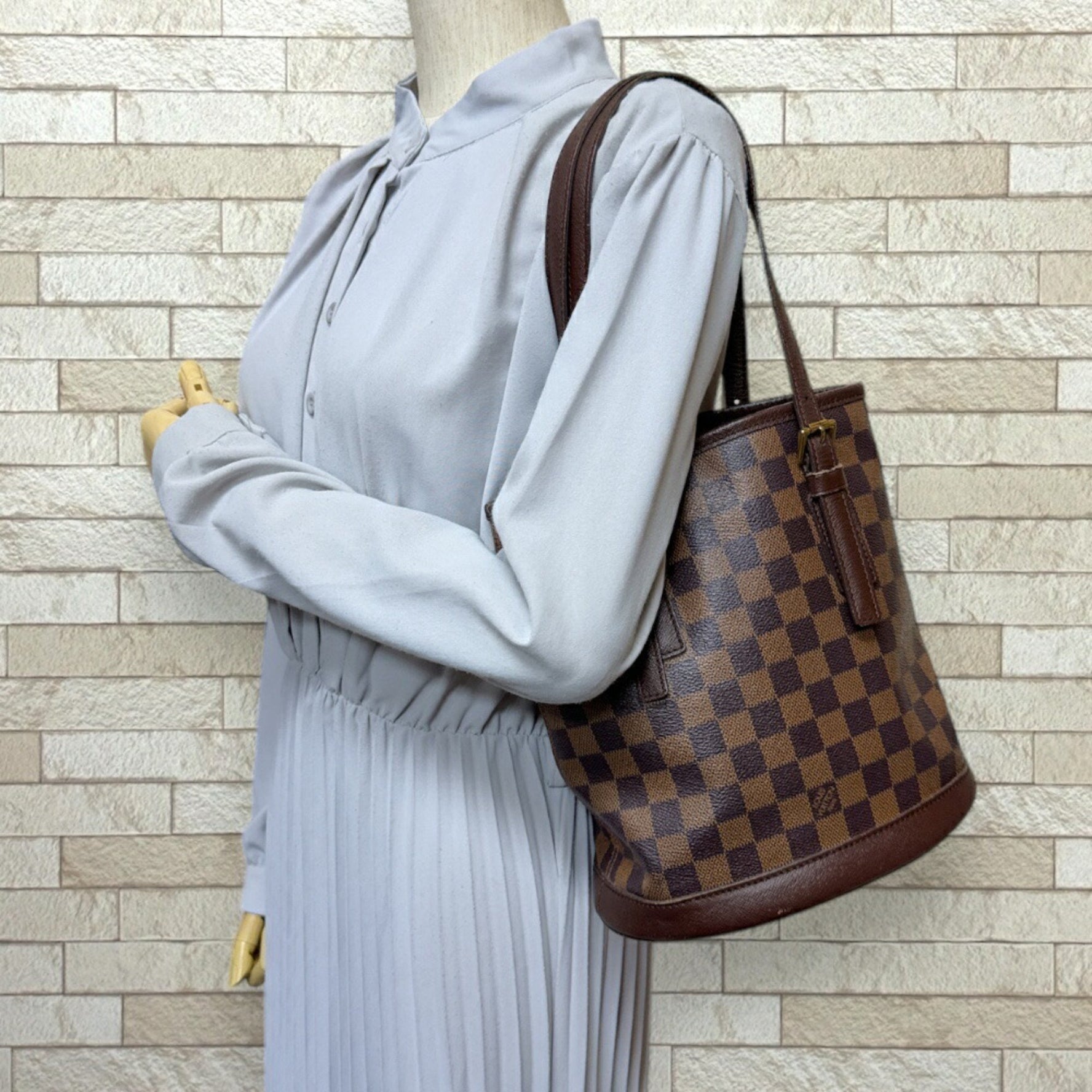 Louis Vuitton Marais Damier Shoulder Bag Canvas Brown