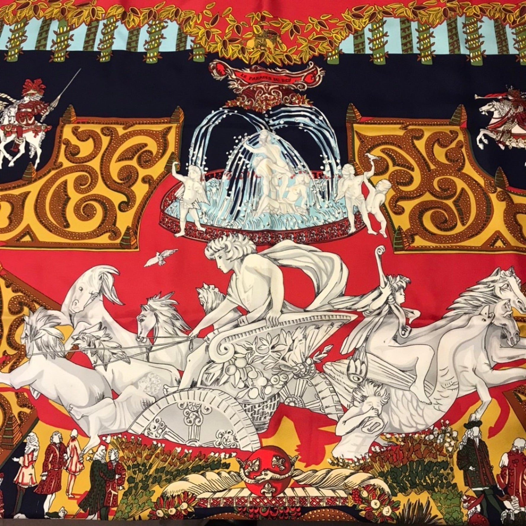 Hermes Hermès Carré 90 "LE PARADIS DU ROY" scarf/muffler in red and multicolor