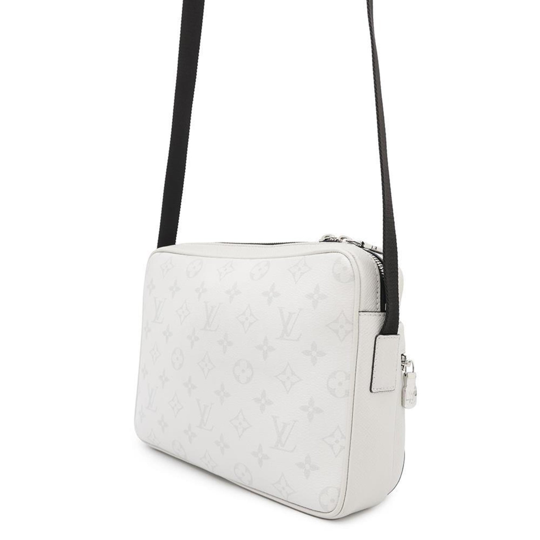 Louis Vuitton Shoulder Bag Monogram Taiga Outdoor White Rama