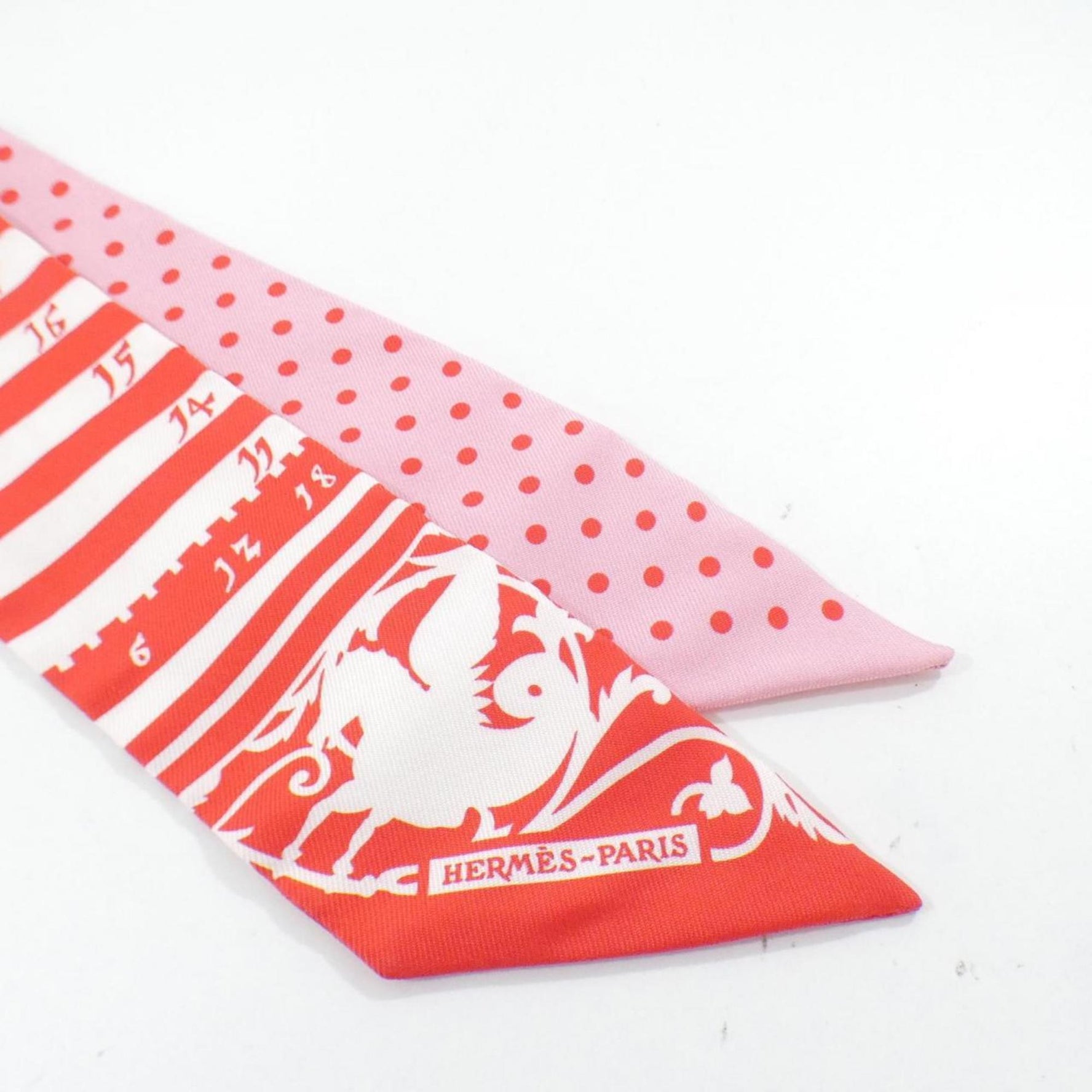 Hermes Hermès ASTROLOGIE A POIS Twilly Scarf