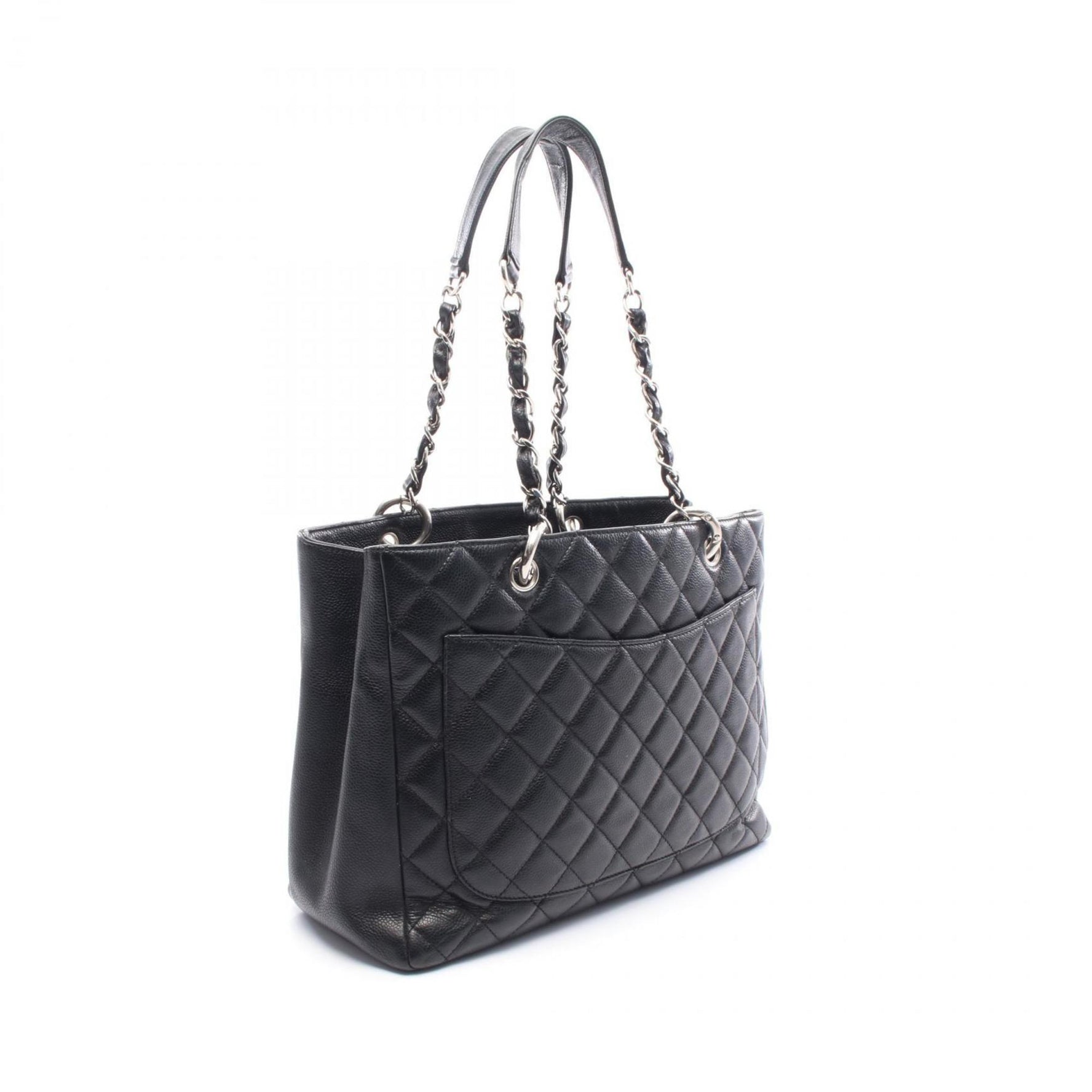 CHANEL Matelasse Grand Shopping GST Tote Bag in Grained Calfskin Leather