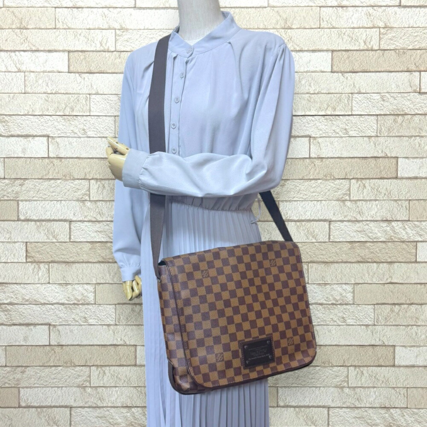 Louis Vuitton Brooklyn MM Damier Shoulder Bag, Canvas LOUIS VUITTON