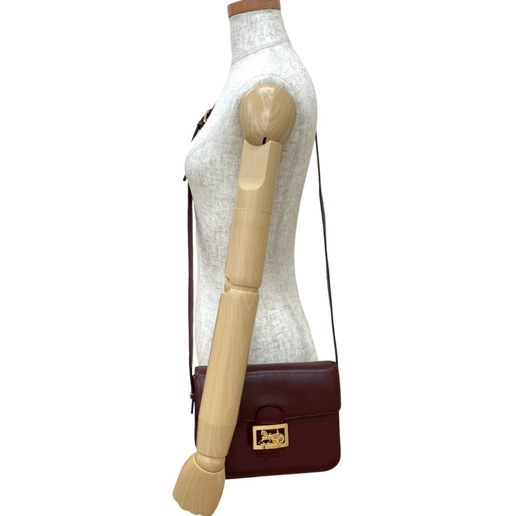 CELINE Logo Horse-Drawn Carriage Hardware Leather Genuine Shoulder Bag Pochette Sacoche Bordeaux