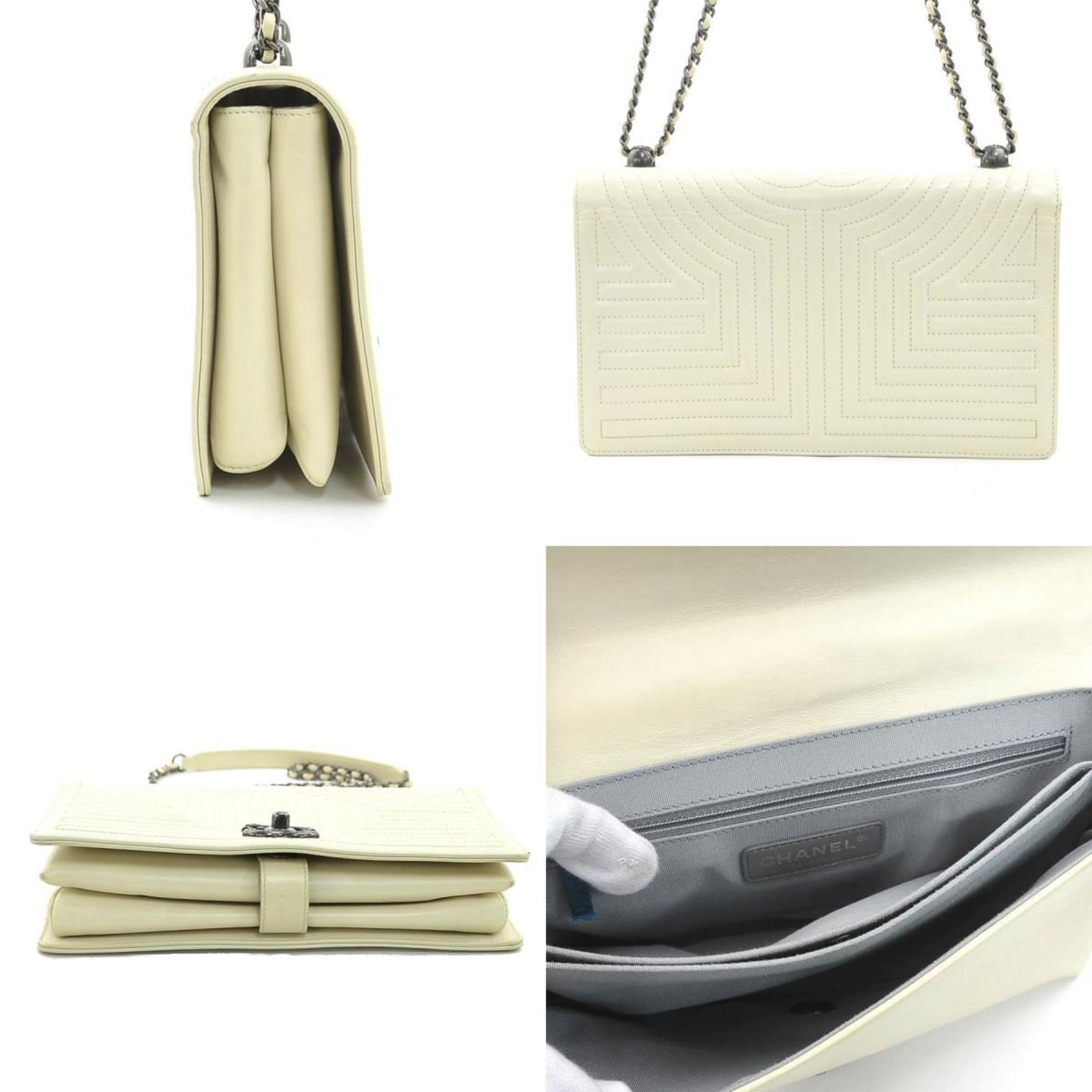 CHANEL Shoulder Bag Leather