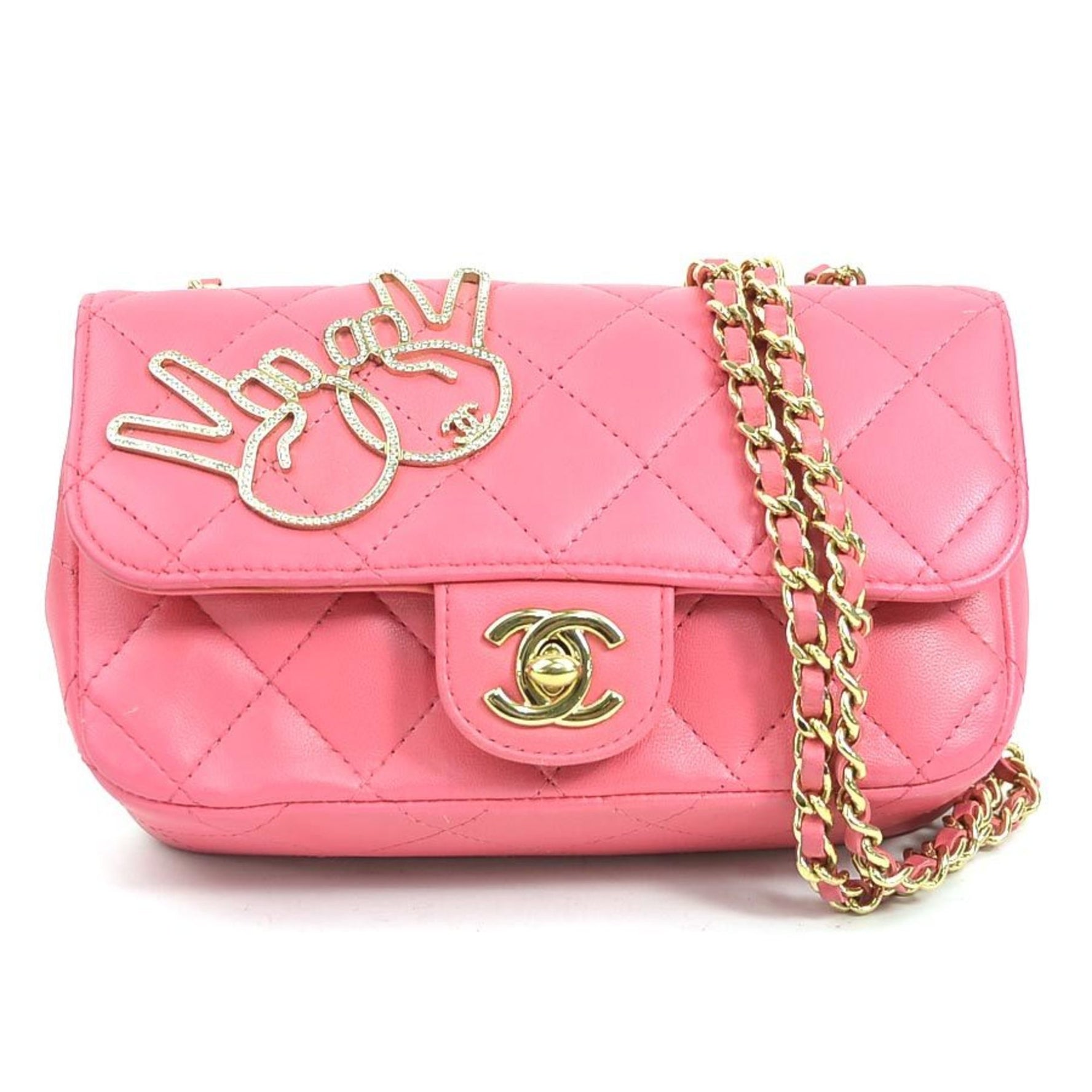 CHANEL Matelasse Shoulder Bag in Leather, Metal, and Gold