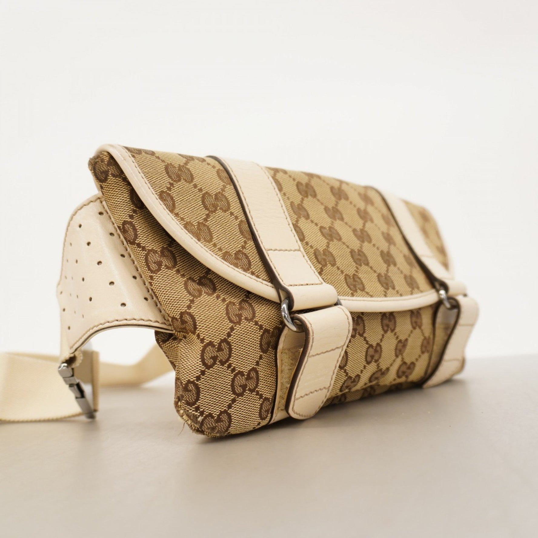 Gucci Waist Bag GG Canvas Beige Ivory