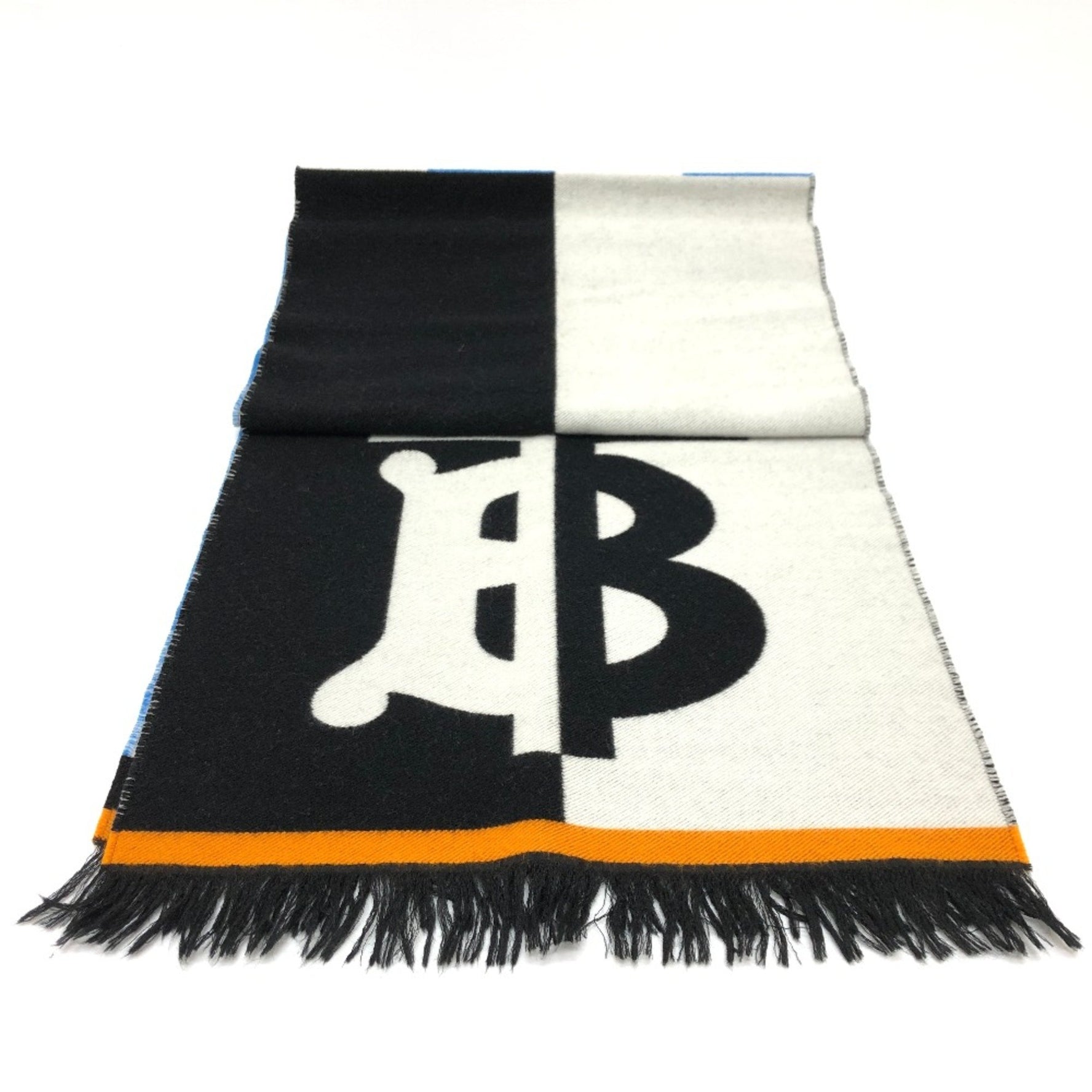 Burberry Scarf /Gray