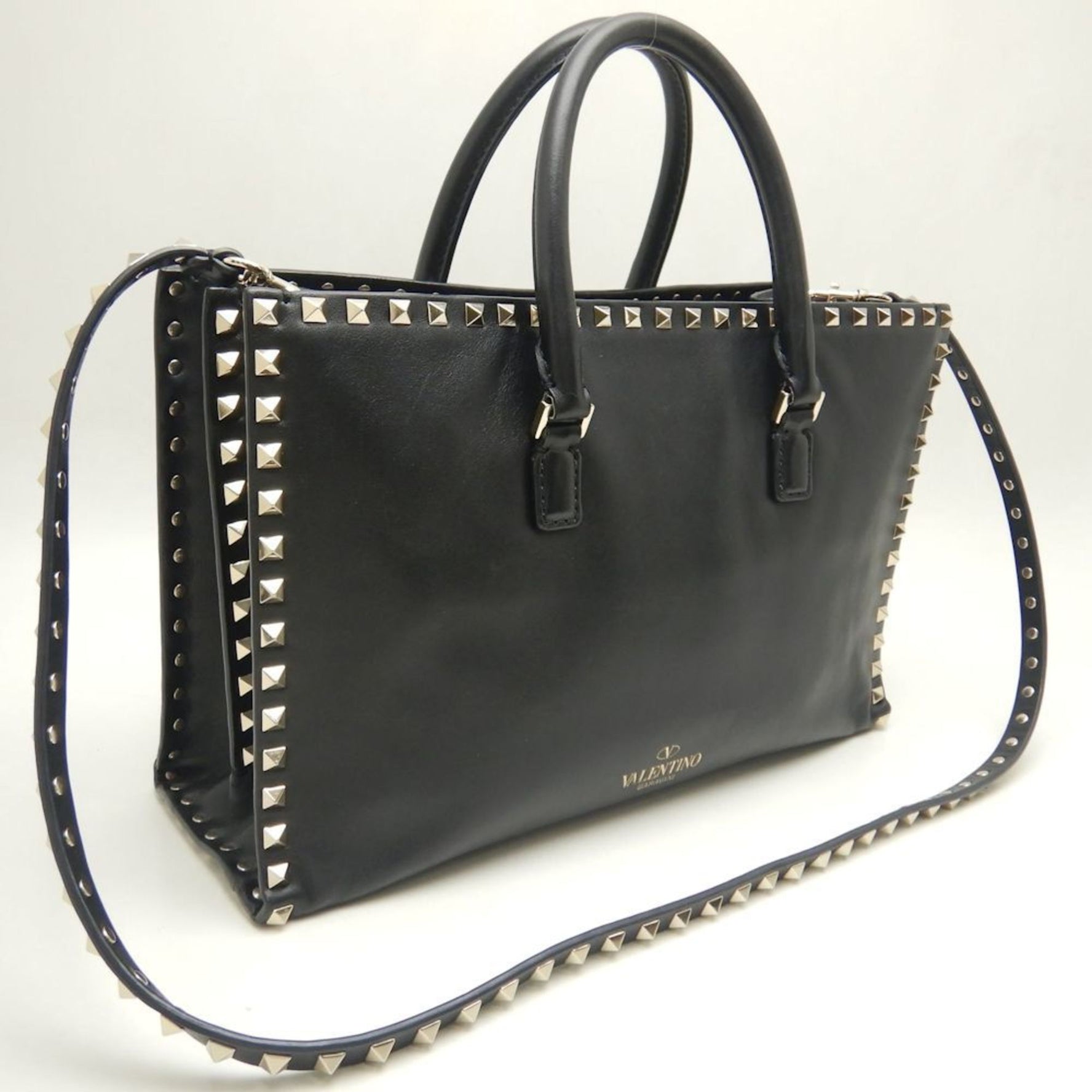 Valentino Garavani Rockstud Tote Bag Leather