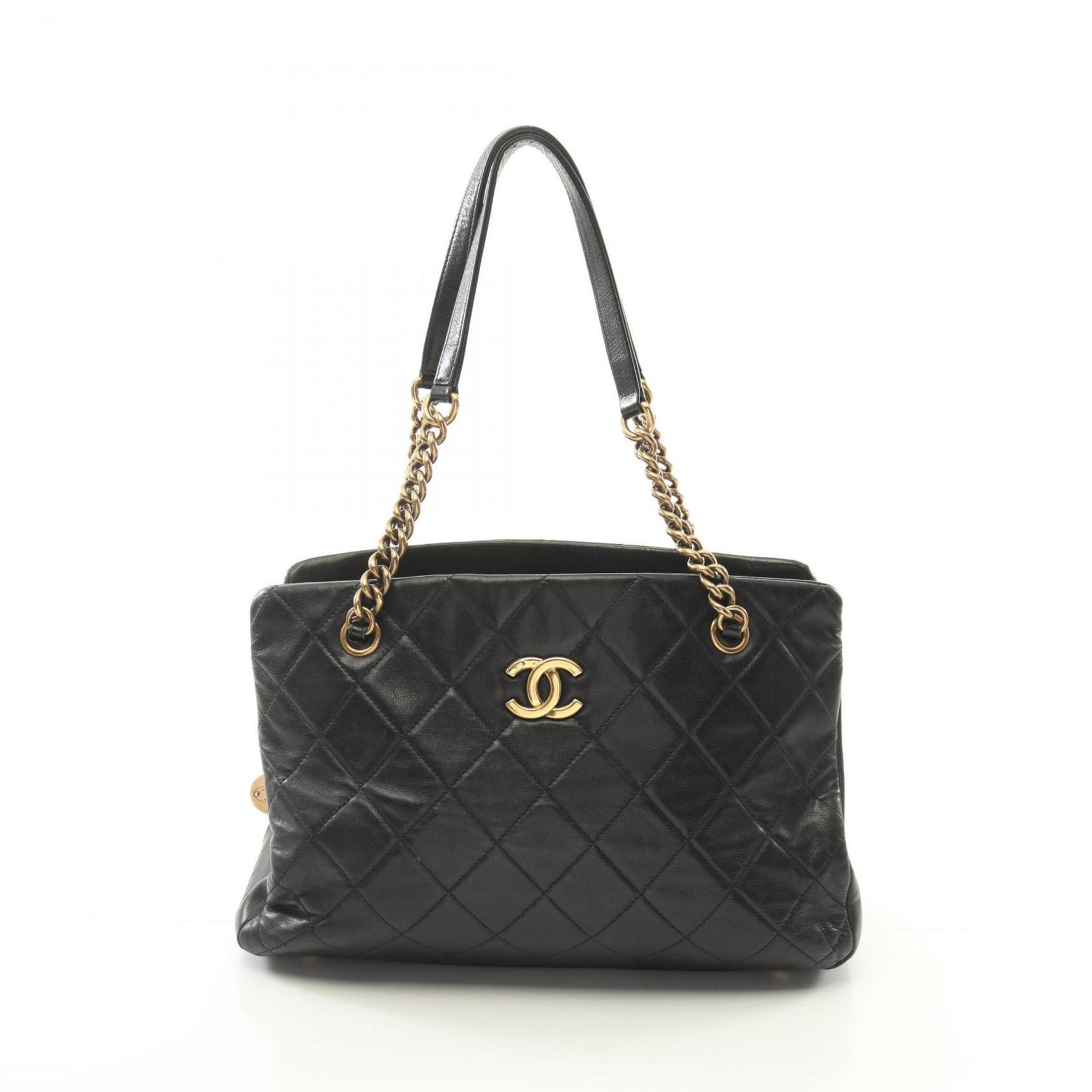 CHANEL Matelasse Shoulder Bag Lambskin (Sheepskin)