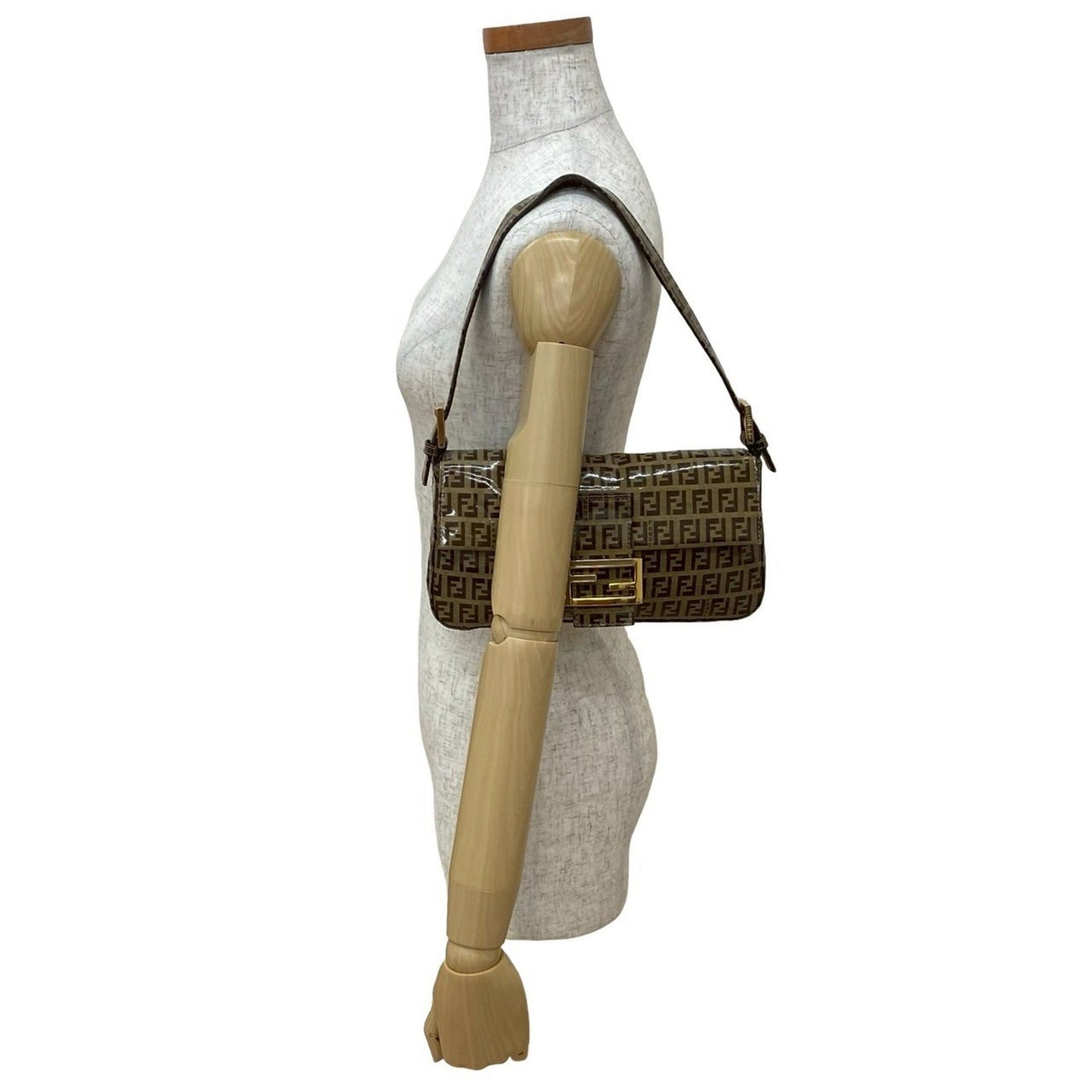 FENDI Mamma Bucket Zucchino FF Leather Semi-Shoulder Bag/Handbag