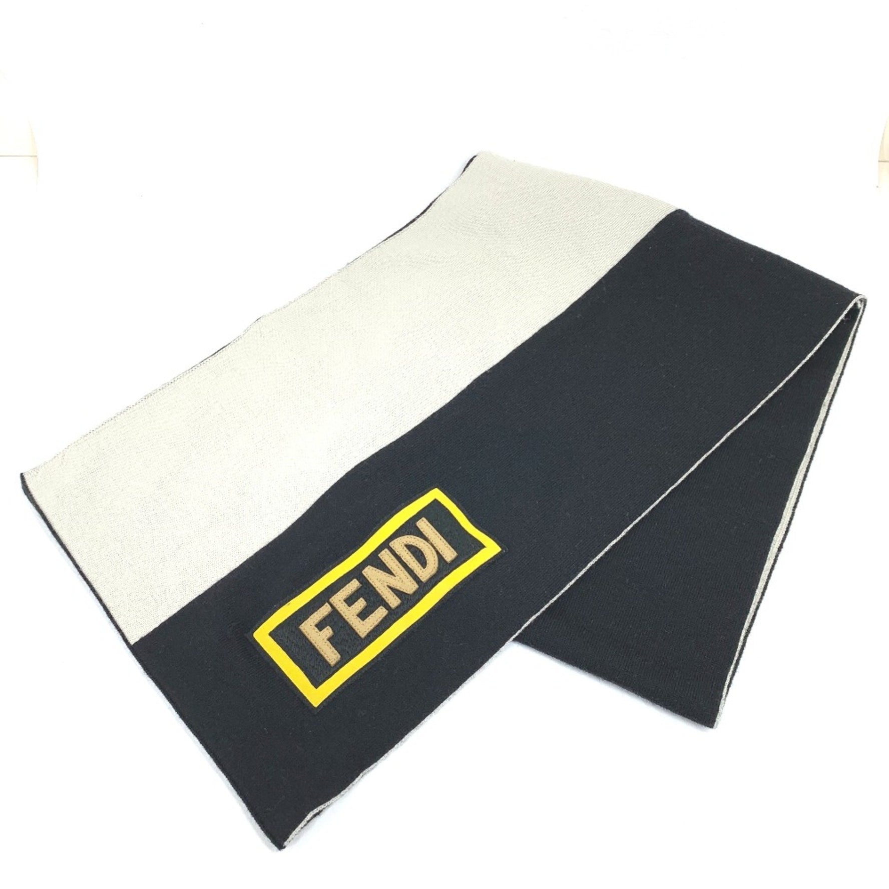 Fendi logo Bicolor Scarf x White