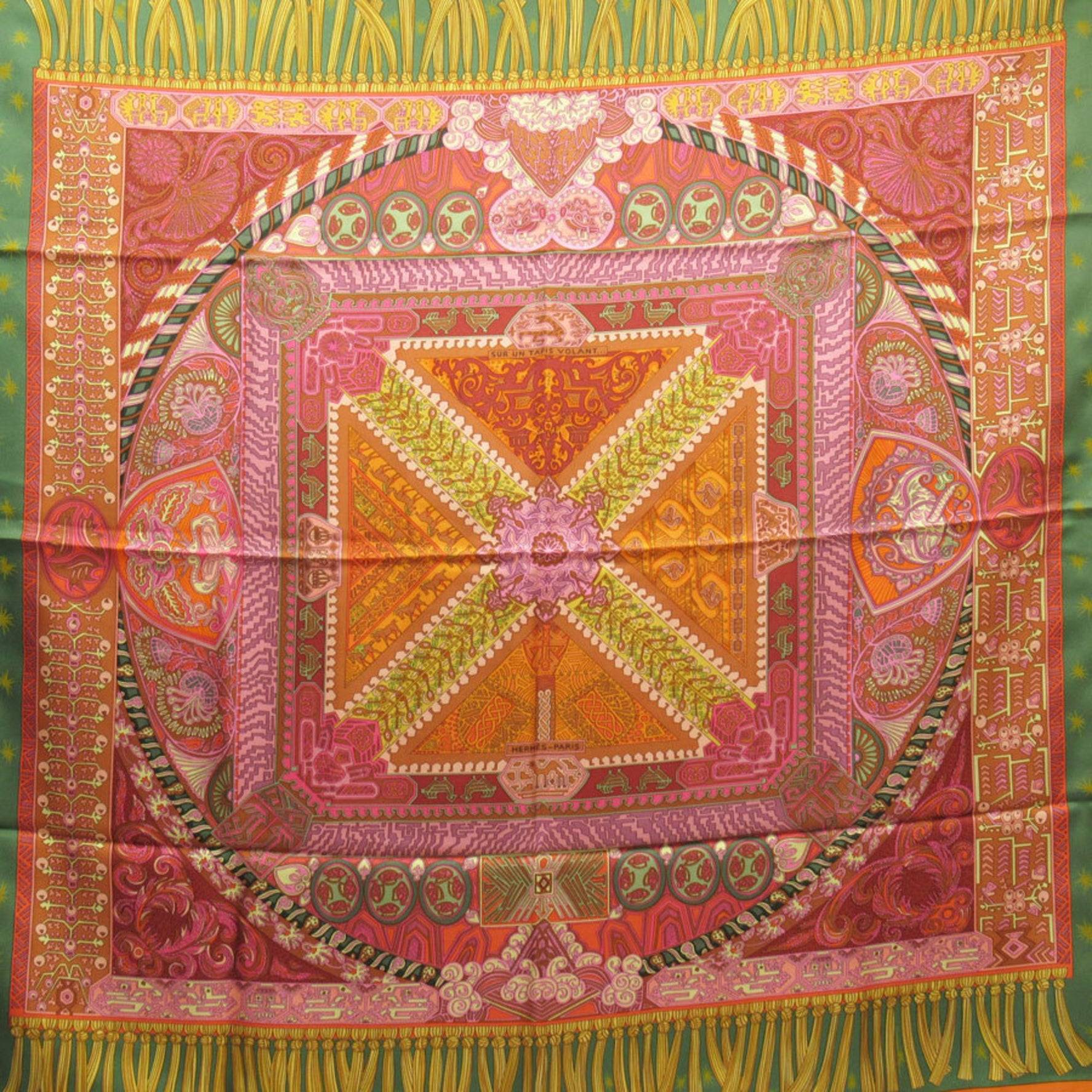 Hermes Scarf Carre 90 SUR UN TAPIS VOLANT Silk on a flying carpet