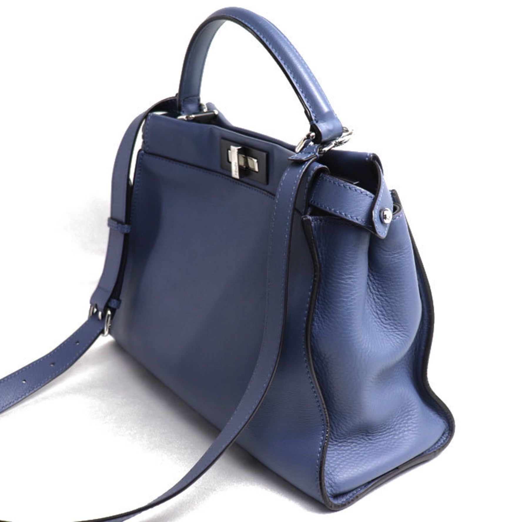 FENDI Peekaboo Regular Shoulder Bag