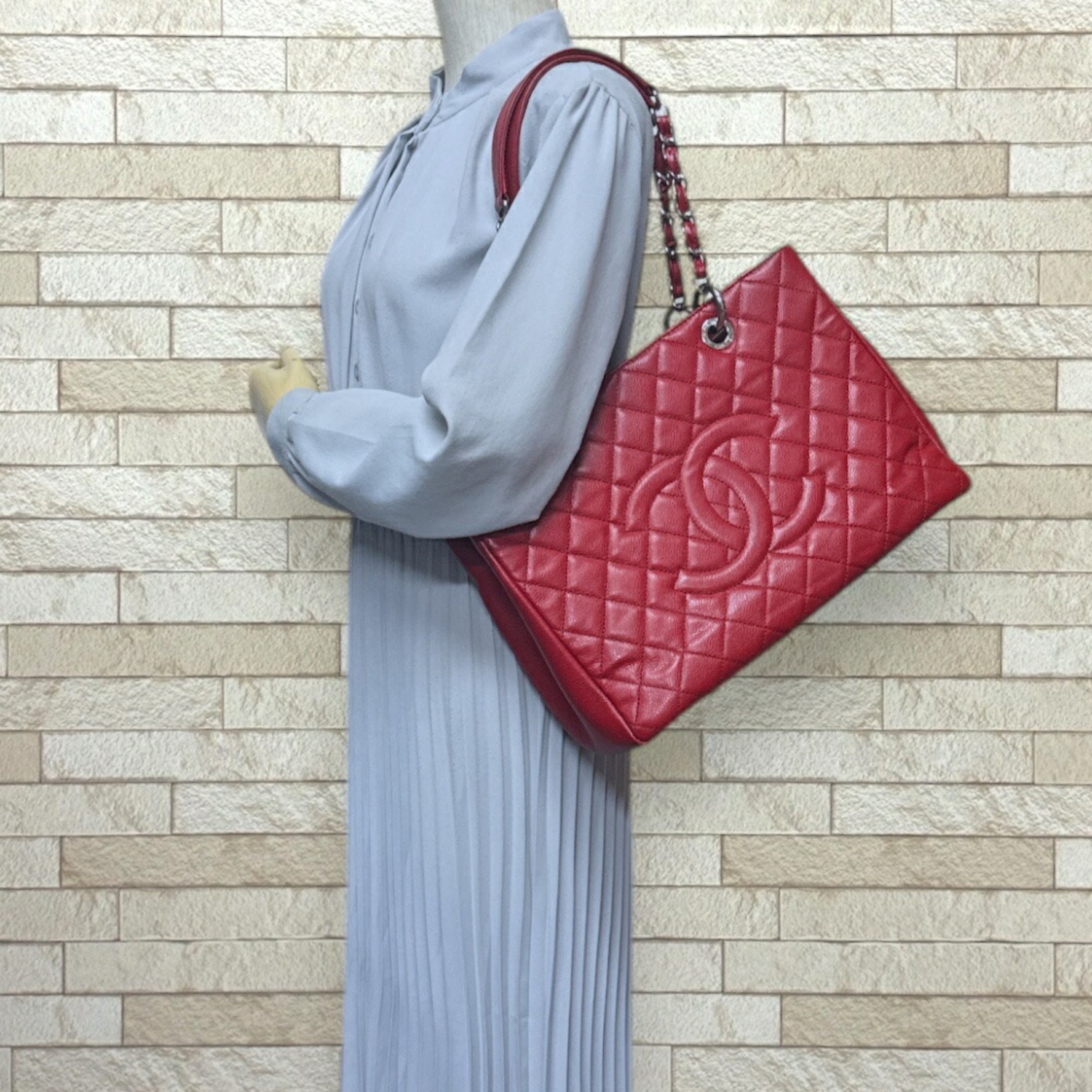 Chanel GST Tote Matelasse Bag Caviar Skin Red Chain