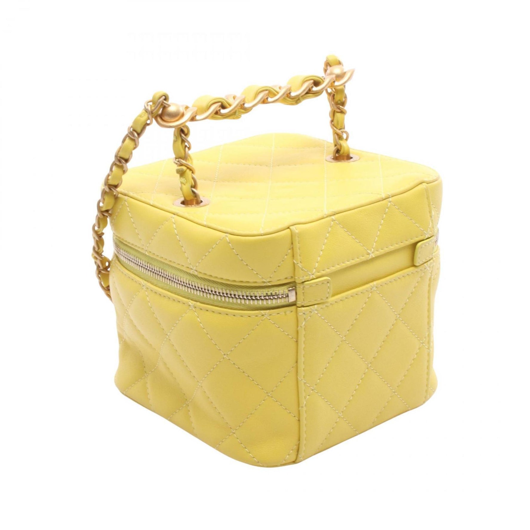 CHANEL Matelasse Shoulder Bag, Leather