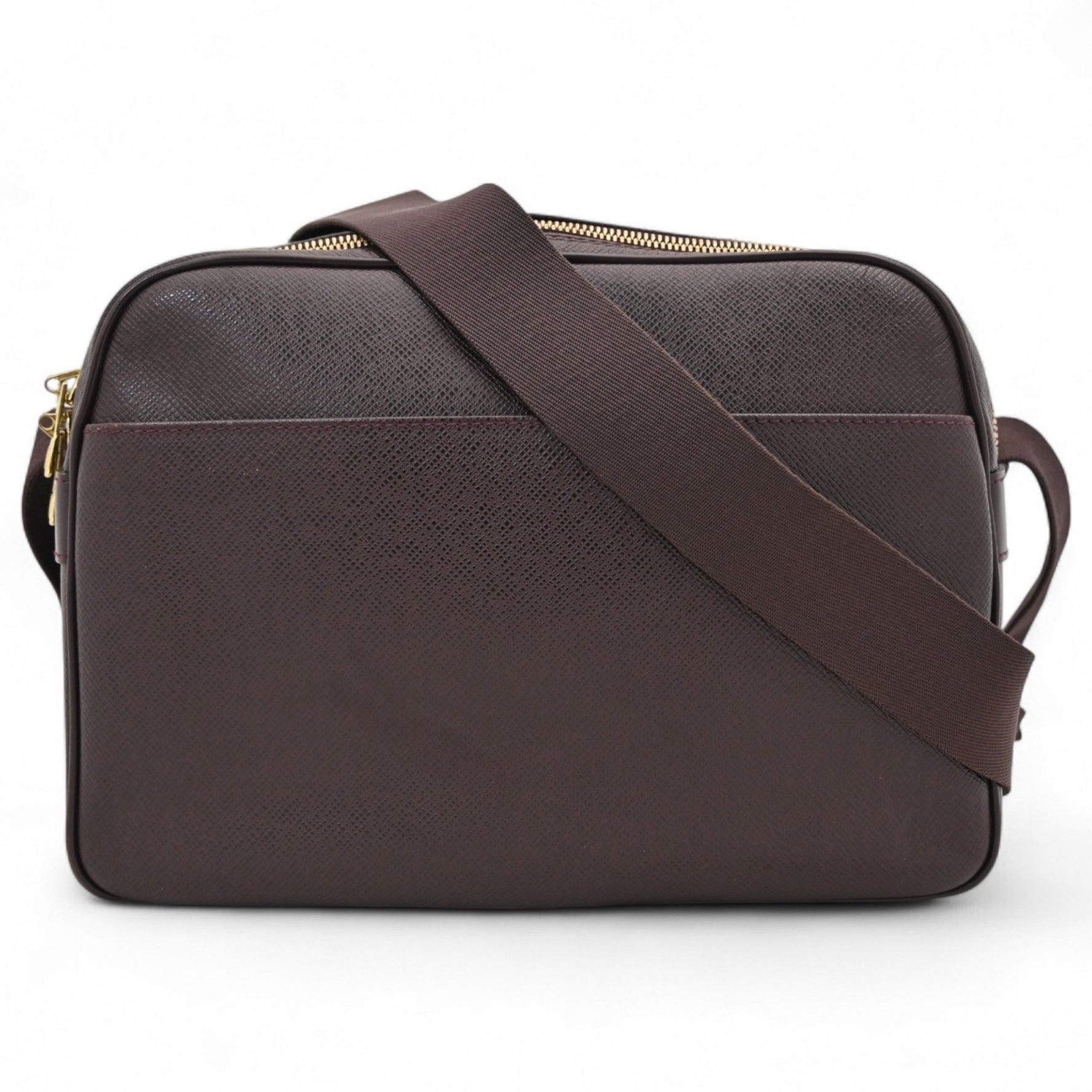 Louis Vuitton Taiga Reporter Shoulder Bag