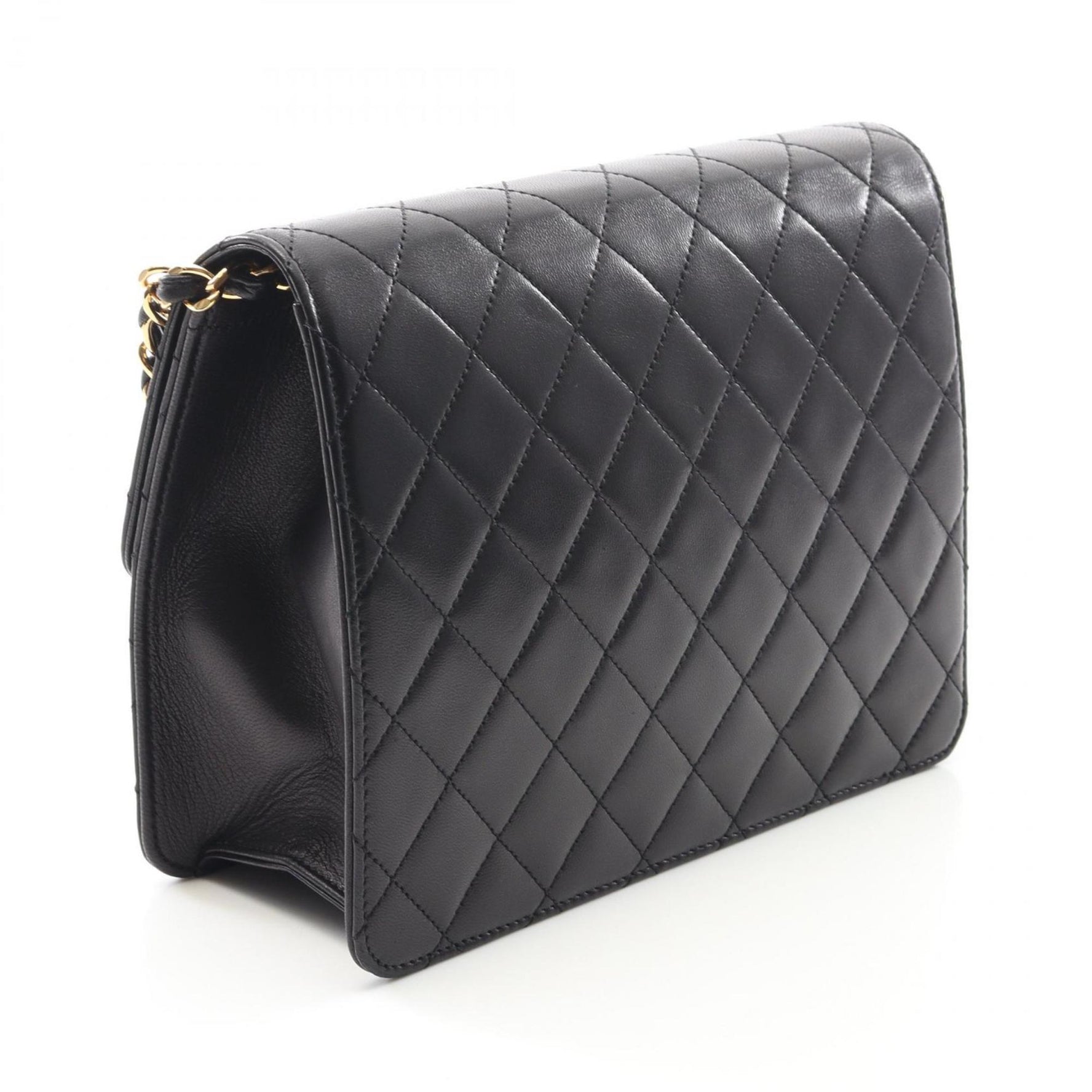 CHANEL Matelasse Single Flap Shoulder Bag in Lambskin Leather