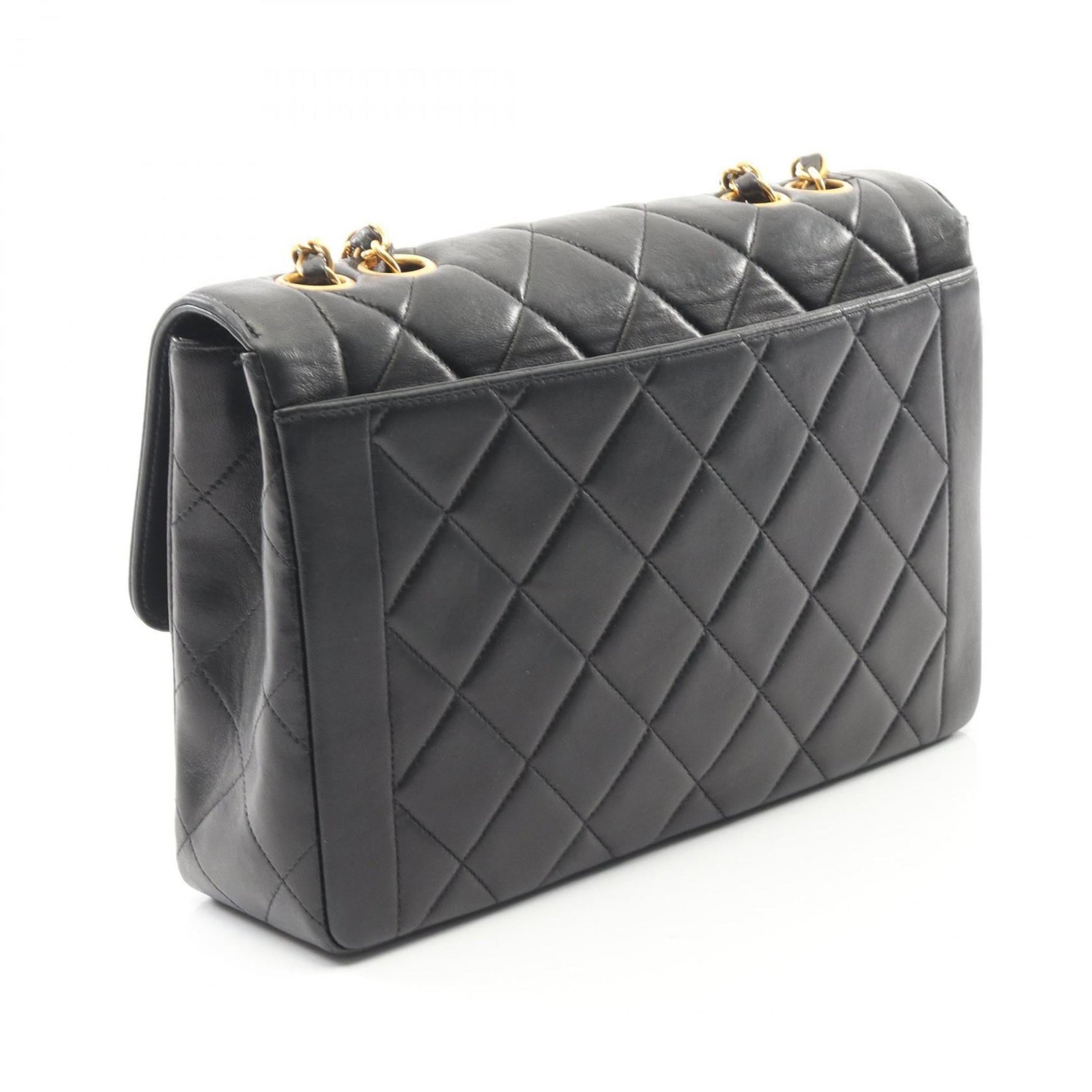CHANEL Matelasse Single Flap Shoulder Bag in Lambskin Leather
