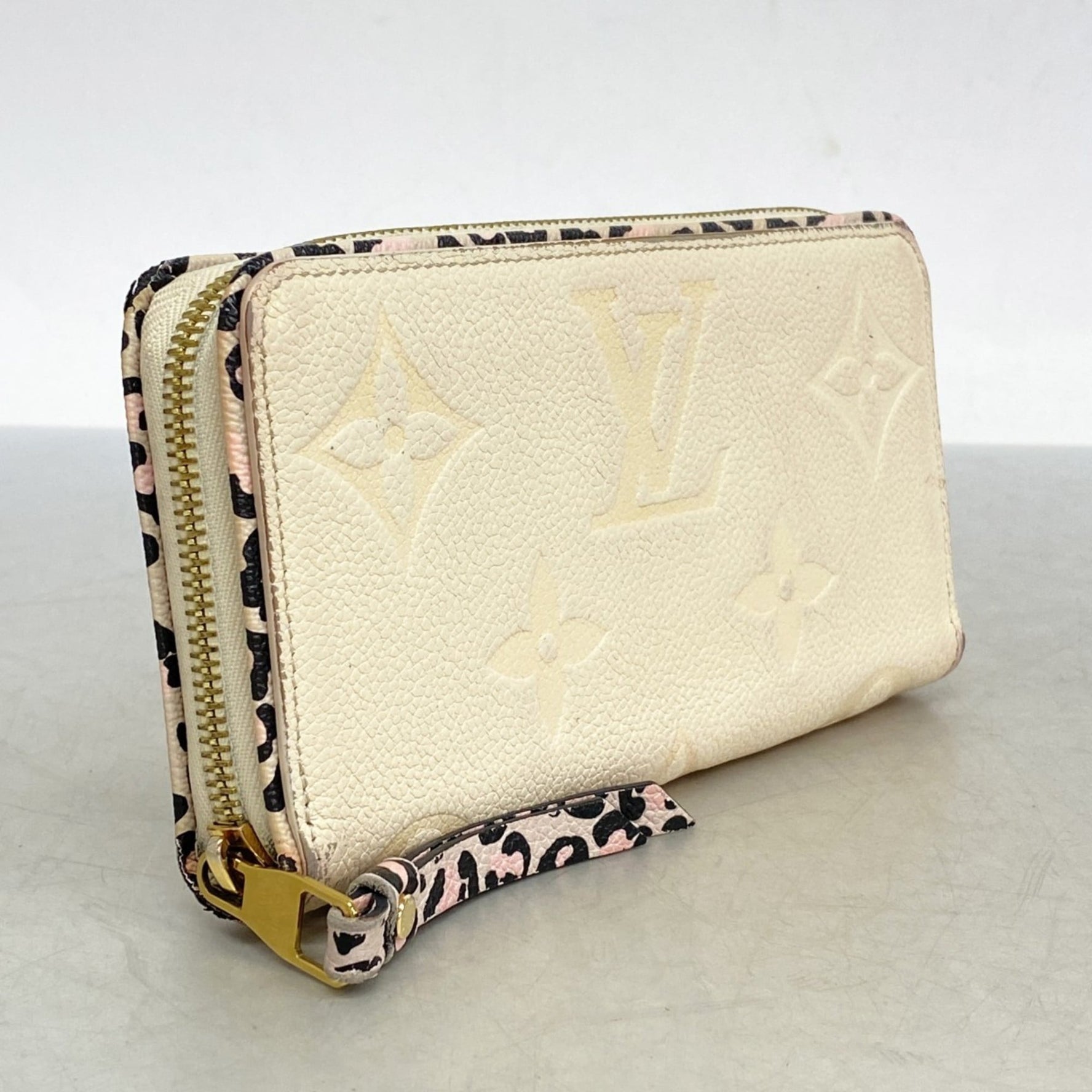 Louis Vuitton Monogram Empreinte Wild at Heart Zippy Wallet Crème