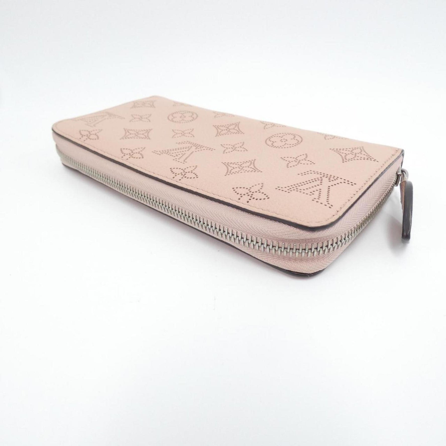 Louis Vuitton Mahina Zippy Wallet