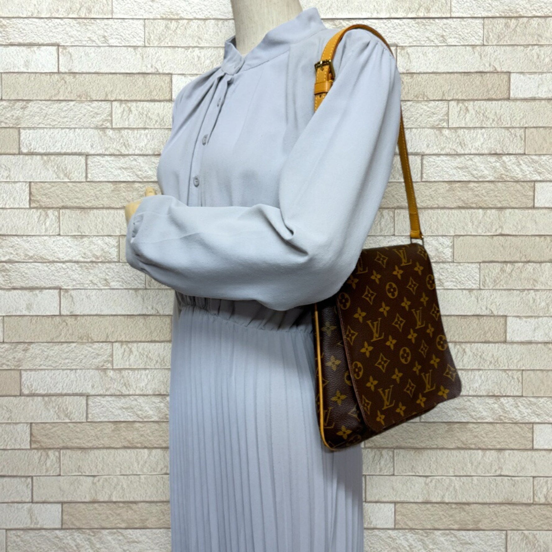 Louis Vuitton Musette Salsa Monogram Shoulder Bag Canvas