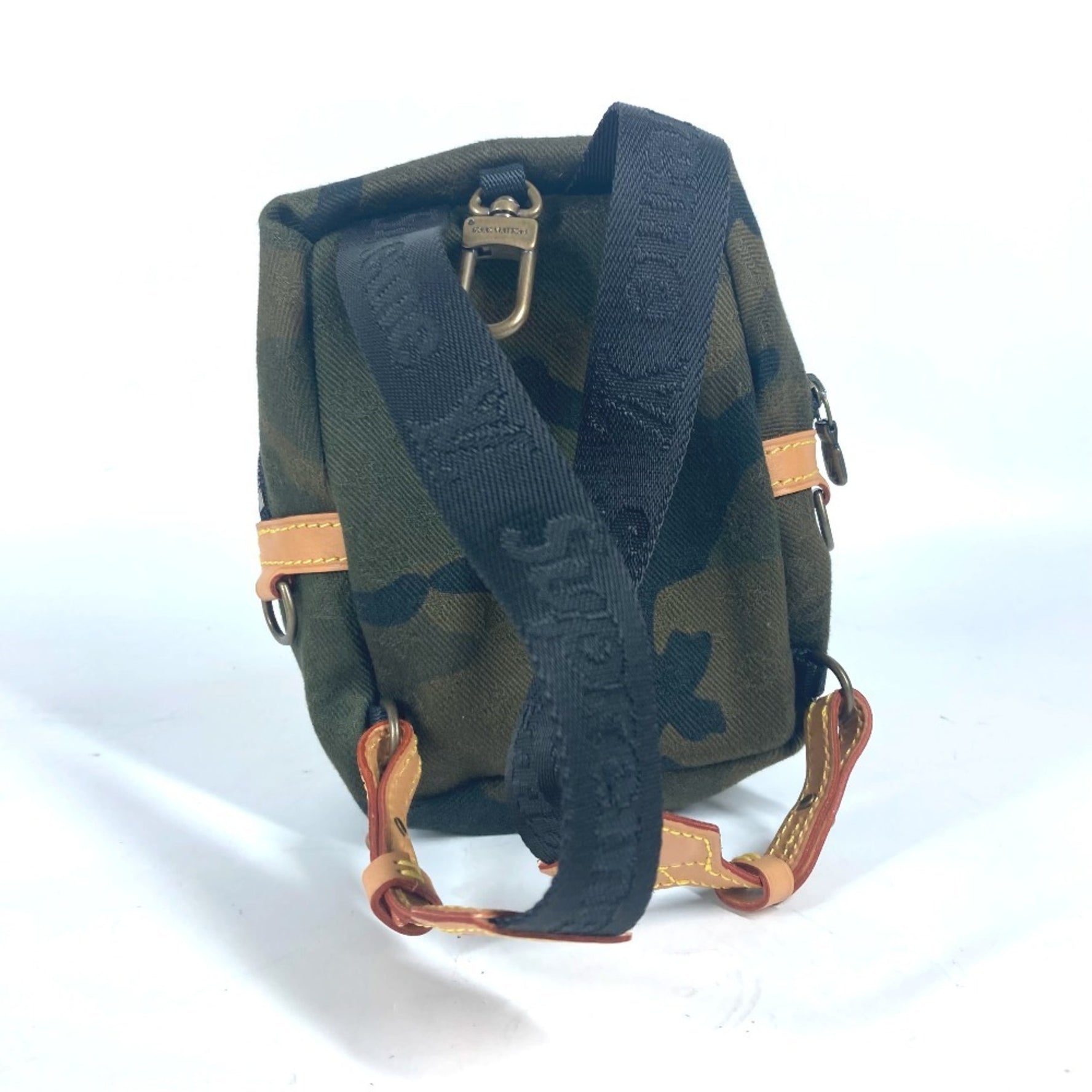 Louis Vuitton Supreme Collaboration Apollo Backpack Nano Bag Charm Rucksack Camouflage Keychain Canvas Men's Green
