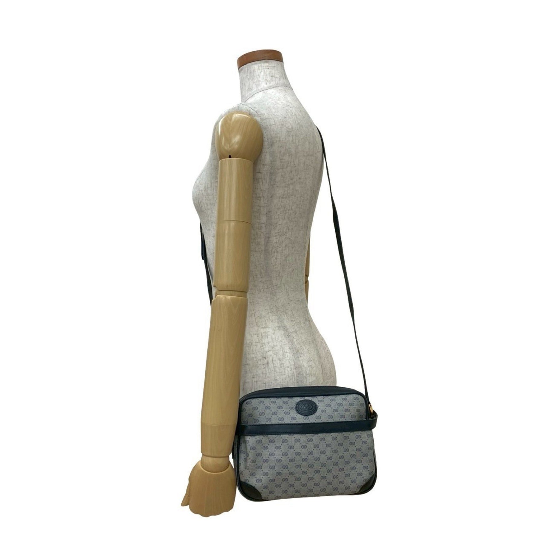 GUCCI Vintage Micro GG Logo Leather Shoulder Bag/Pochette/Sacoche in 09610