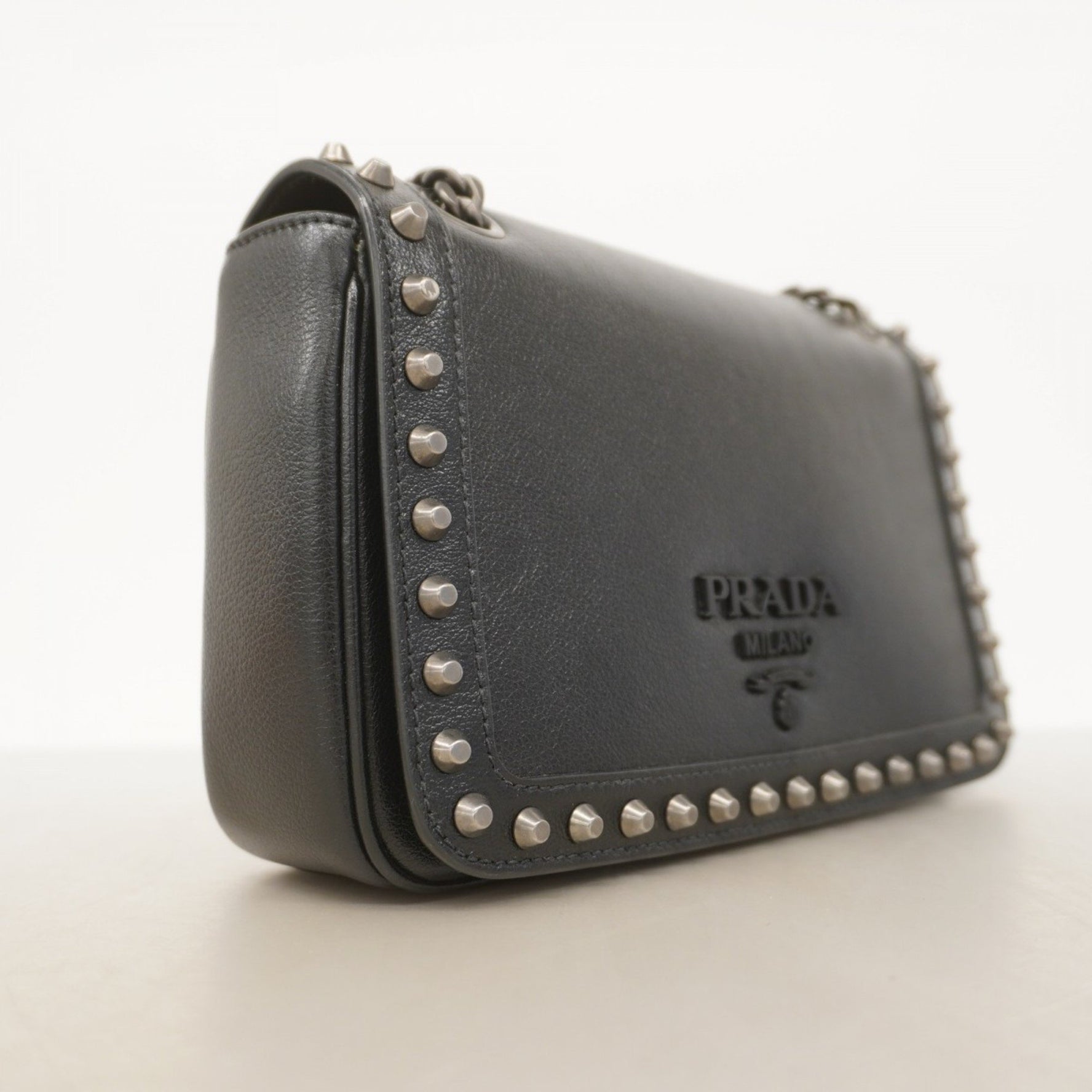 Prada shoulder bag in leather