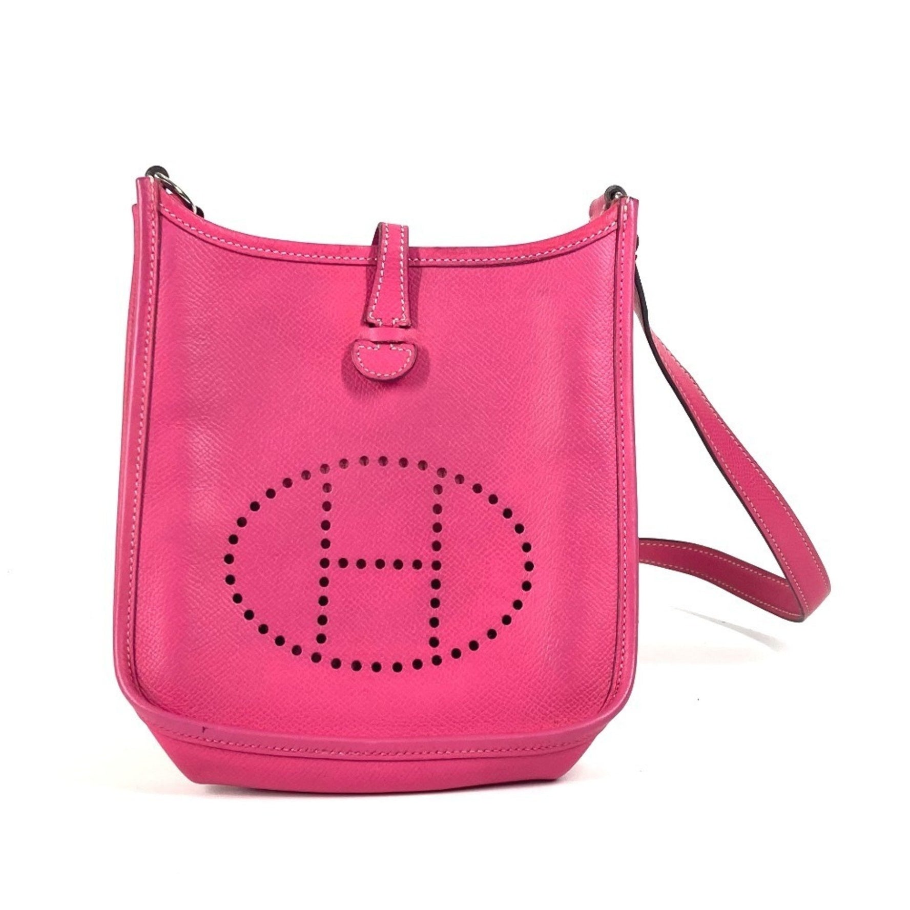 HERMES Evelyn TPM 16 Crossbody Pochette Shoulder Bag in Rose Tyrien Leather