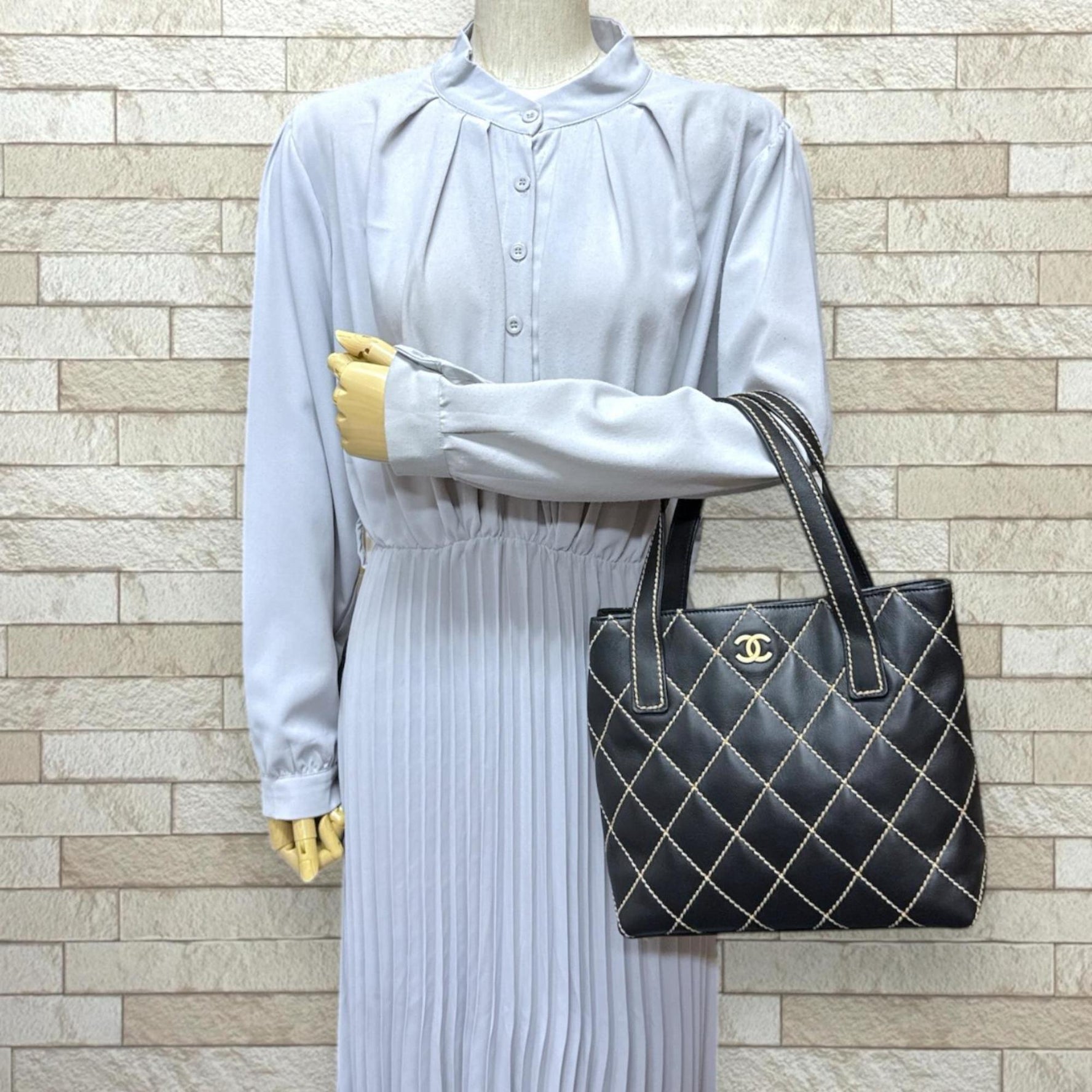 Chanel Wild Stitch Tote Bag Leather