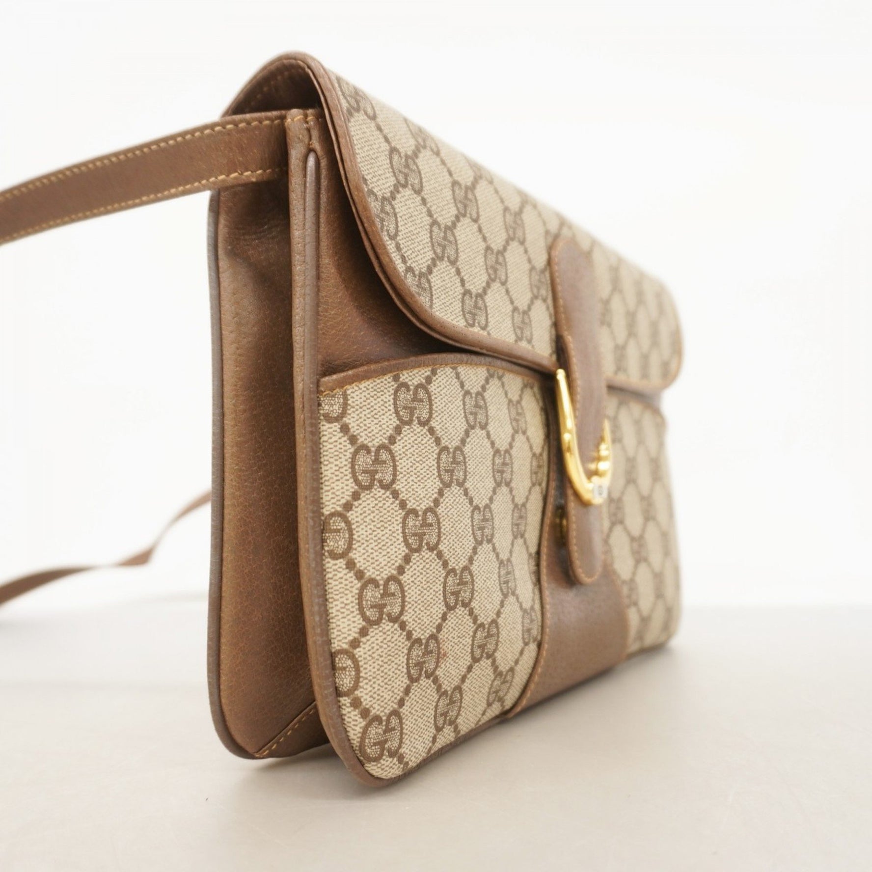 Gucci Shoulder Bag GG Supreme Old 904 02 025