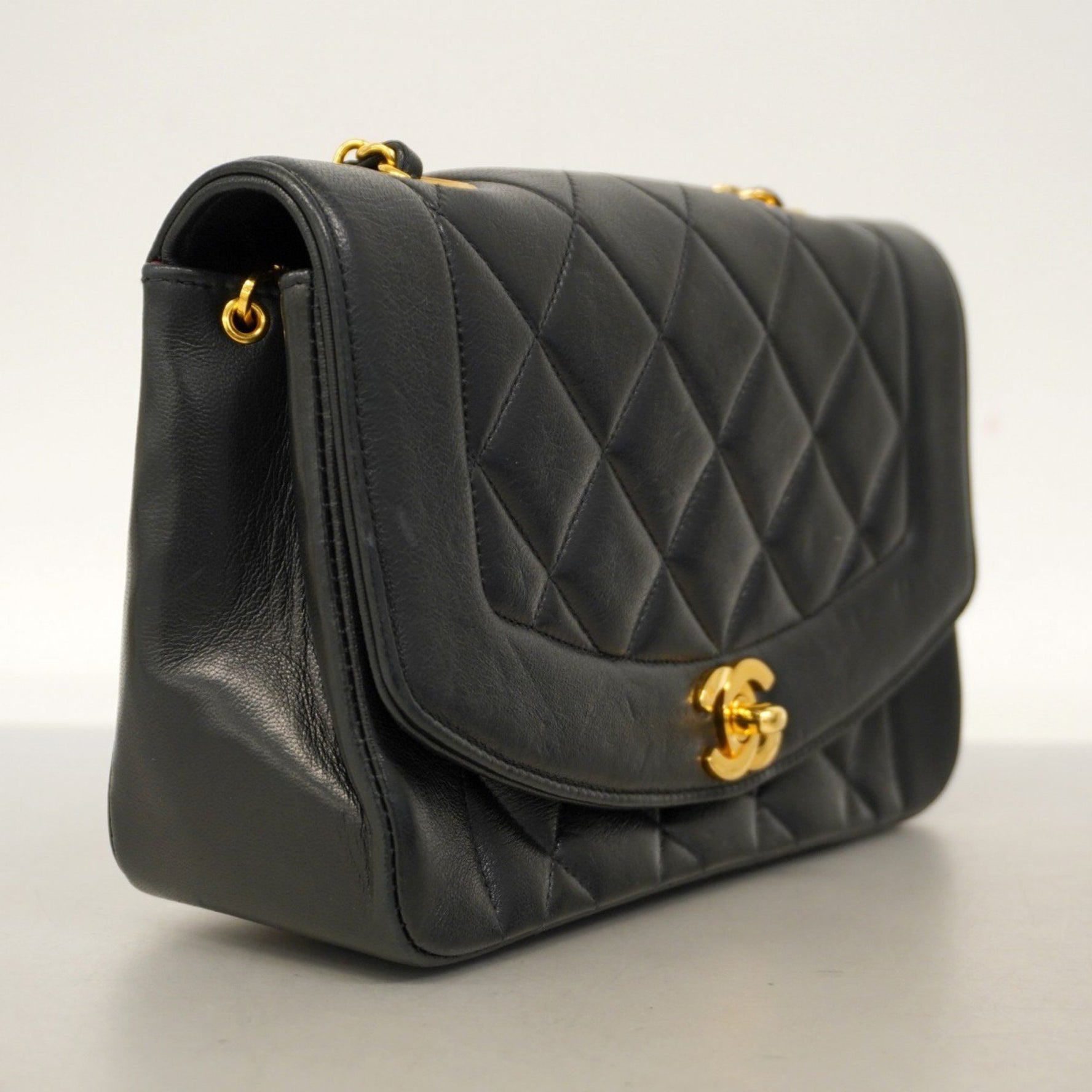 Chanel Diana Matelasse Chain Shoulder Bag in Lambskin