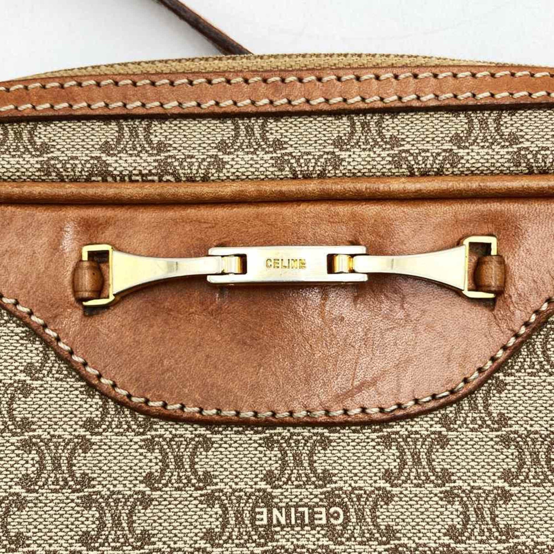 CELINE Shoulder bag Leather