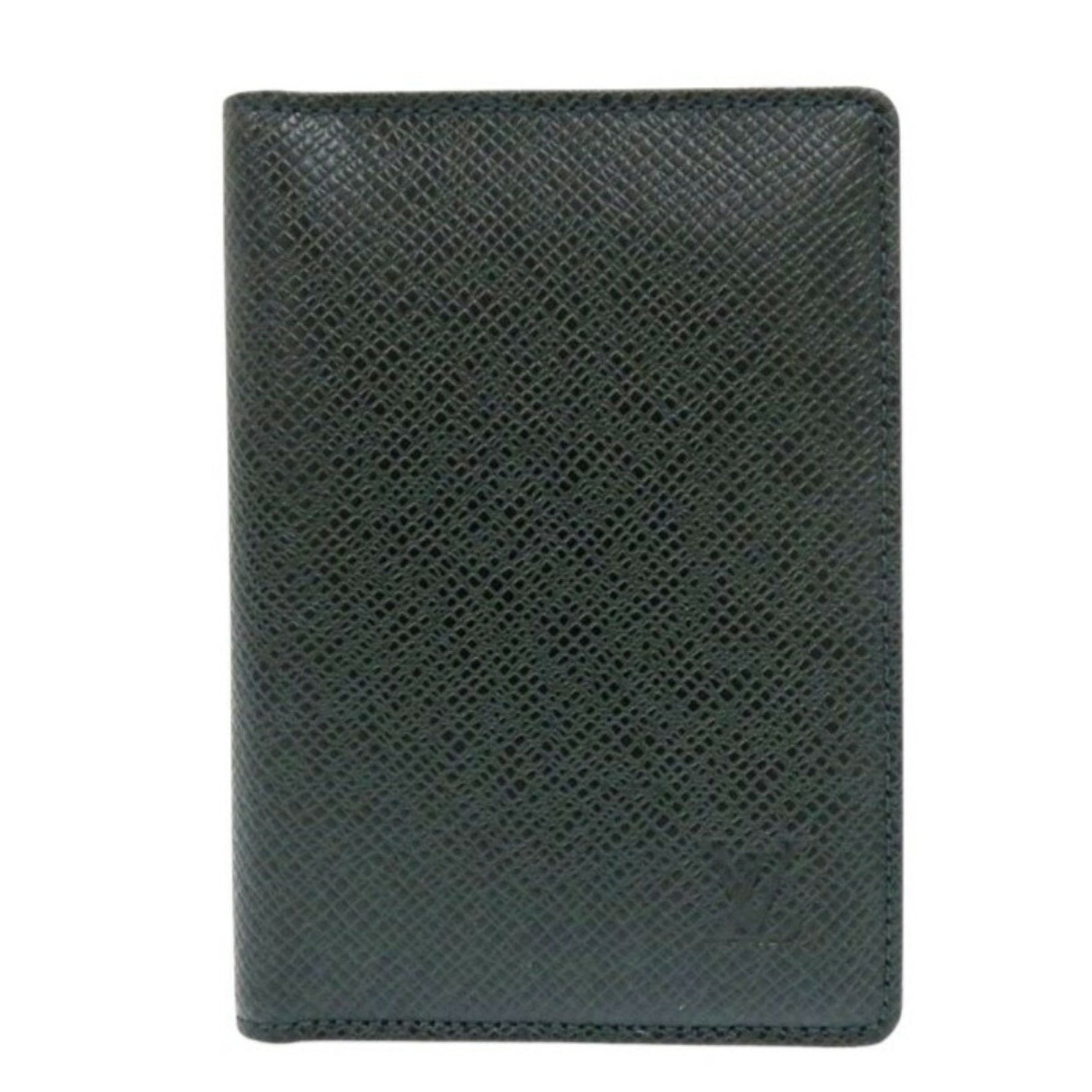 Louis Vuitton Vertical Card Case Taiga 0927