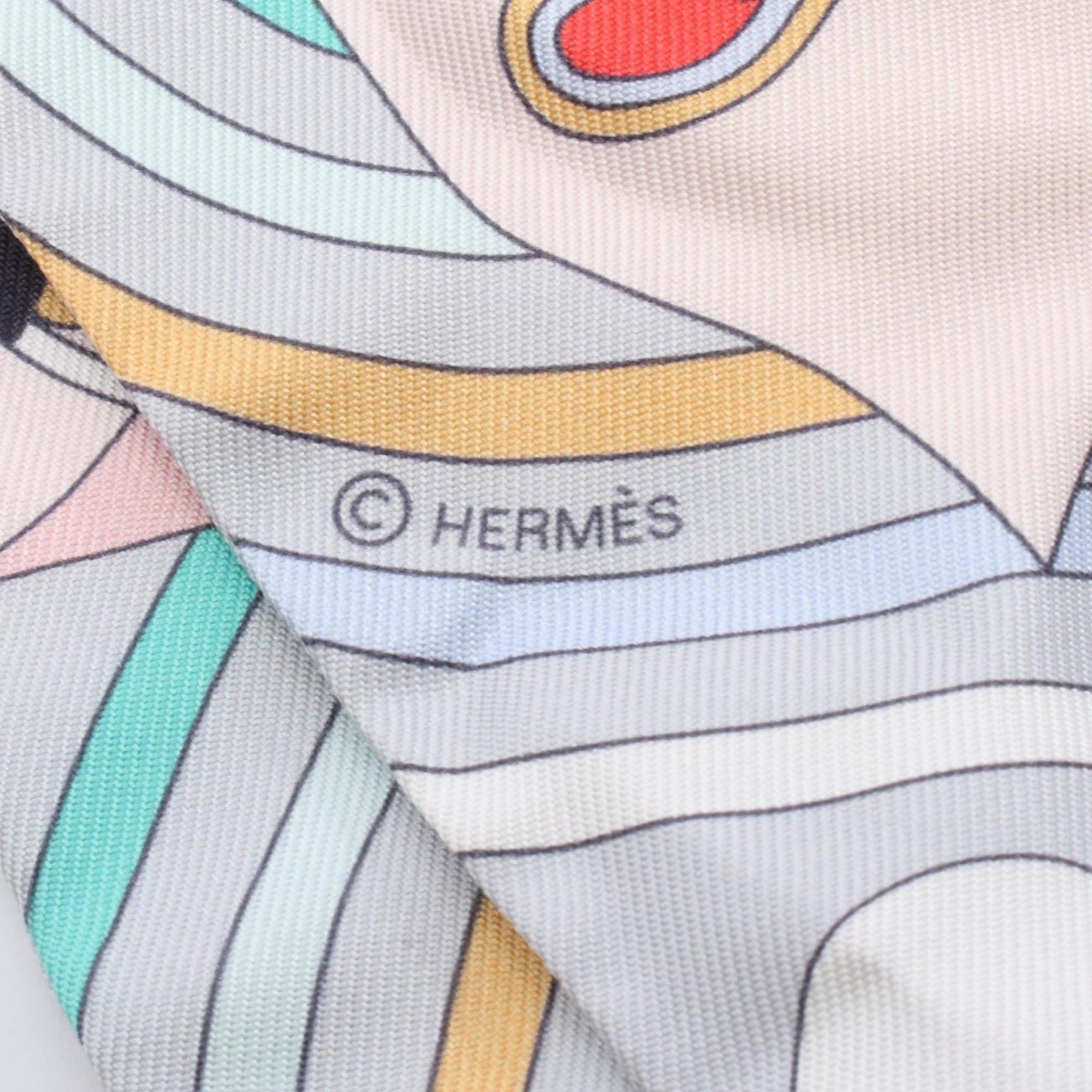 Hermes Hermès Twilly Carres Volants Silk Scarf in Gray, White, and Multicolor