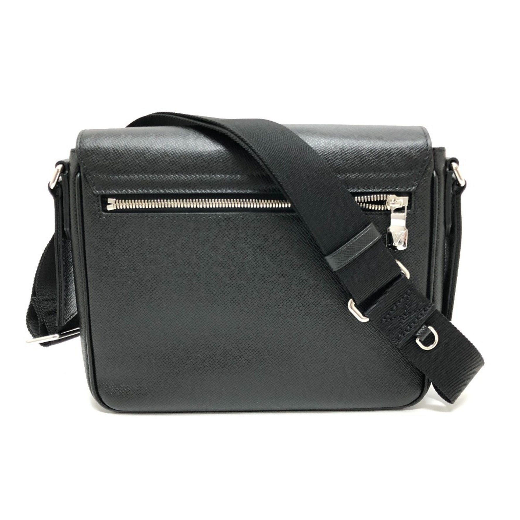 Louis Vuitton Taiga District PM Bag Shoulder Crossbody Leather Men's Aldwaz Black