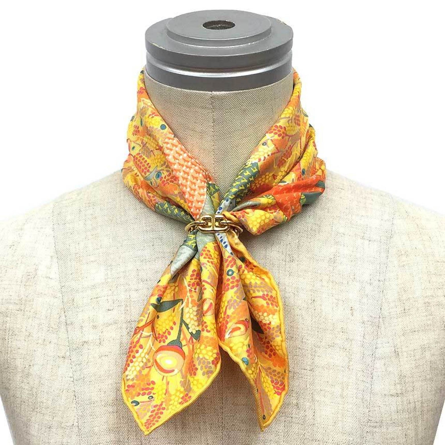 HERMES Carré 45 Petite Scarf Horse Wheat Field 100% Silk Orange Yellow Pocket Square