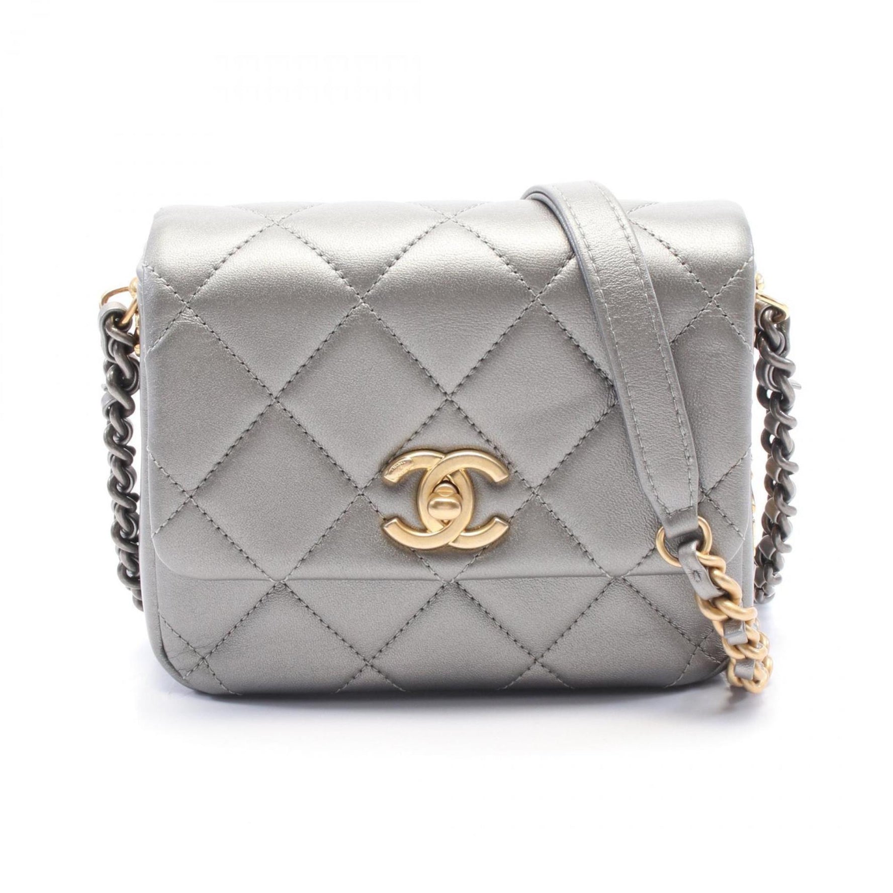 CHANEL Matelasse Shoulder Bag Leather